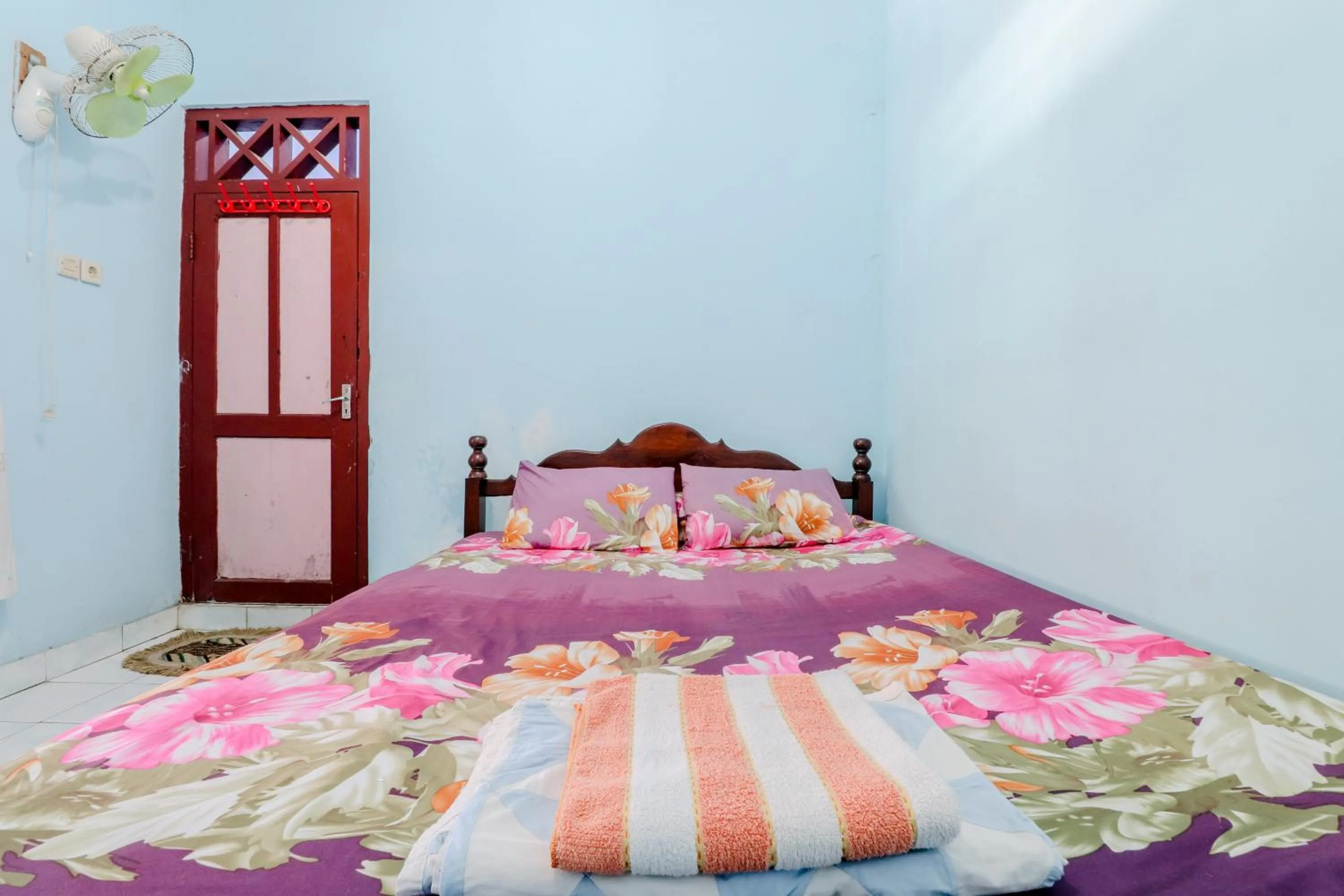 Bedroom, Bed in Losmen Parikesit