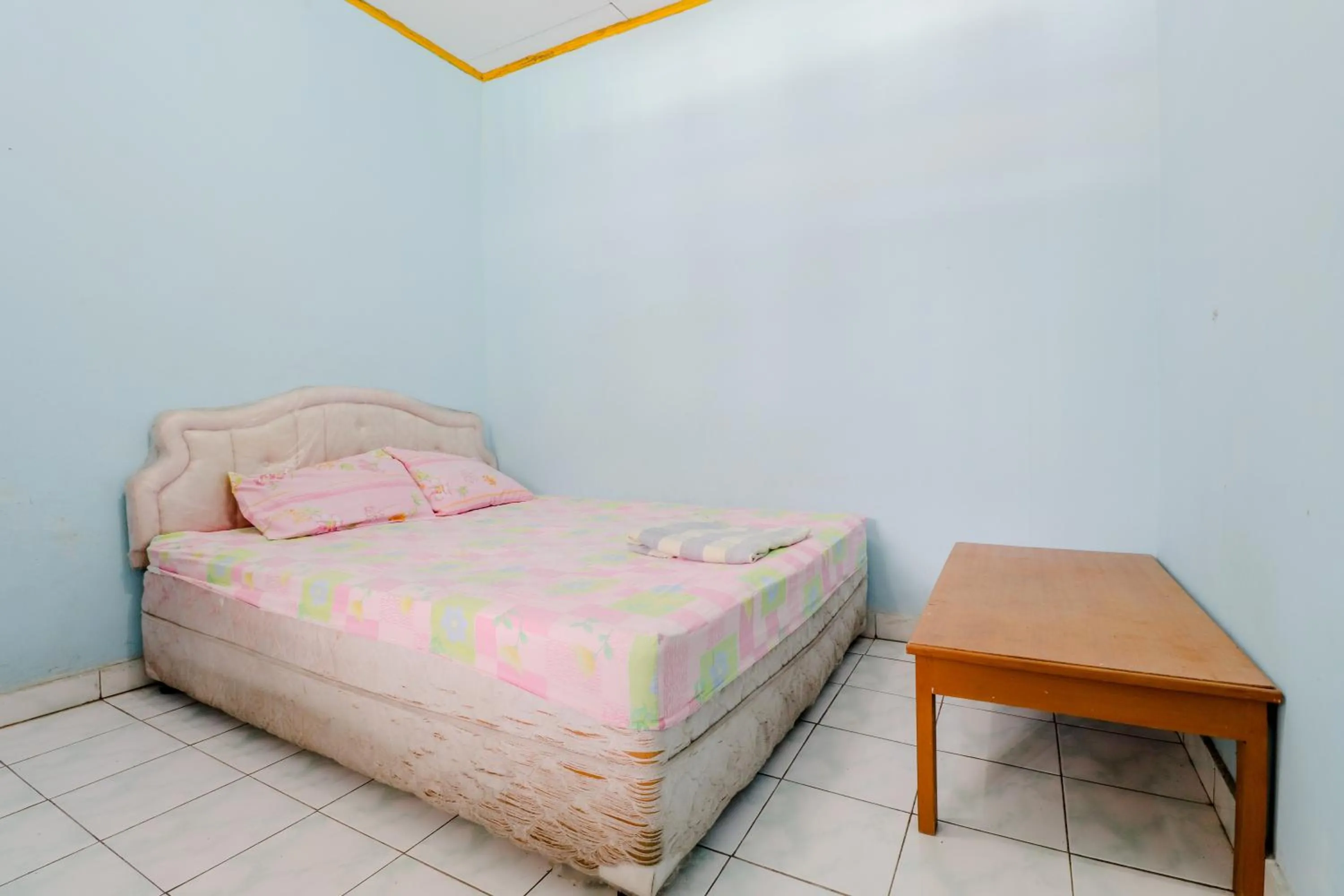 Bedroom, Bed in Losmen Parikesit