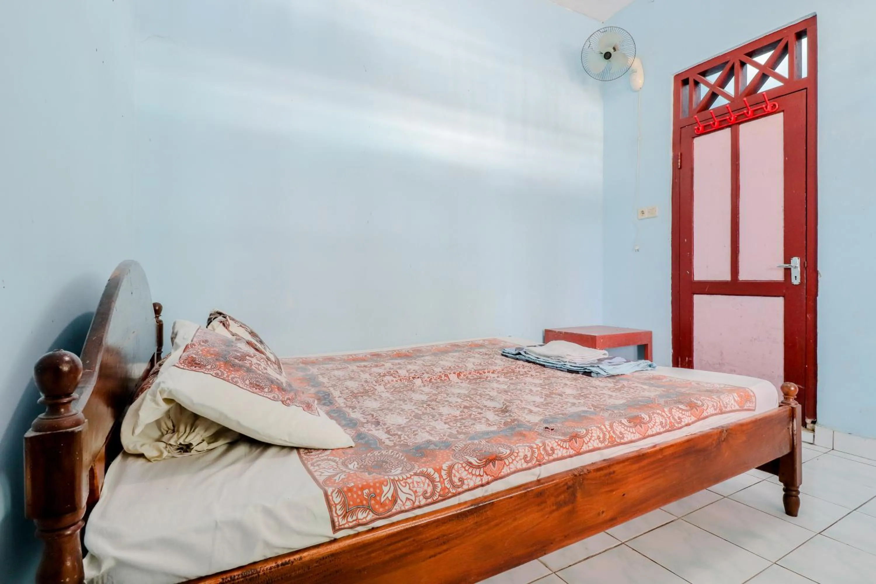 Bedroom, Bed in Losmen Parikesit