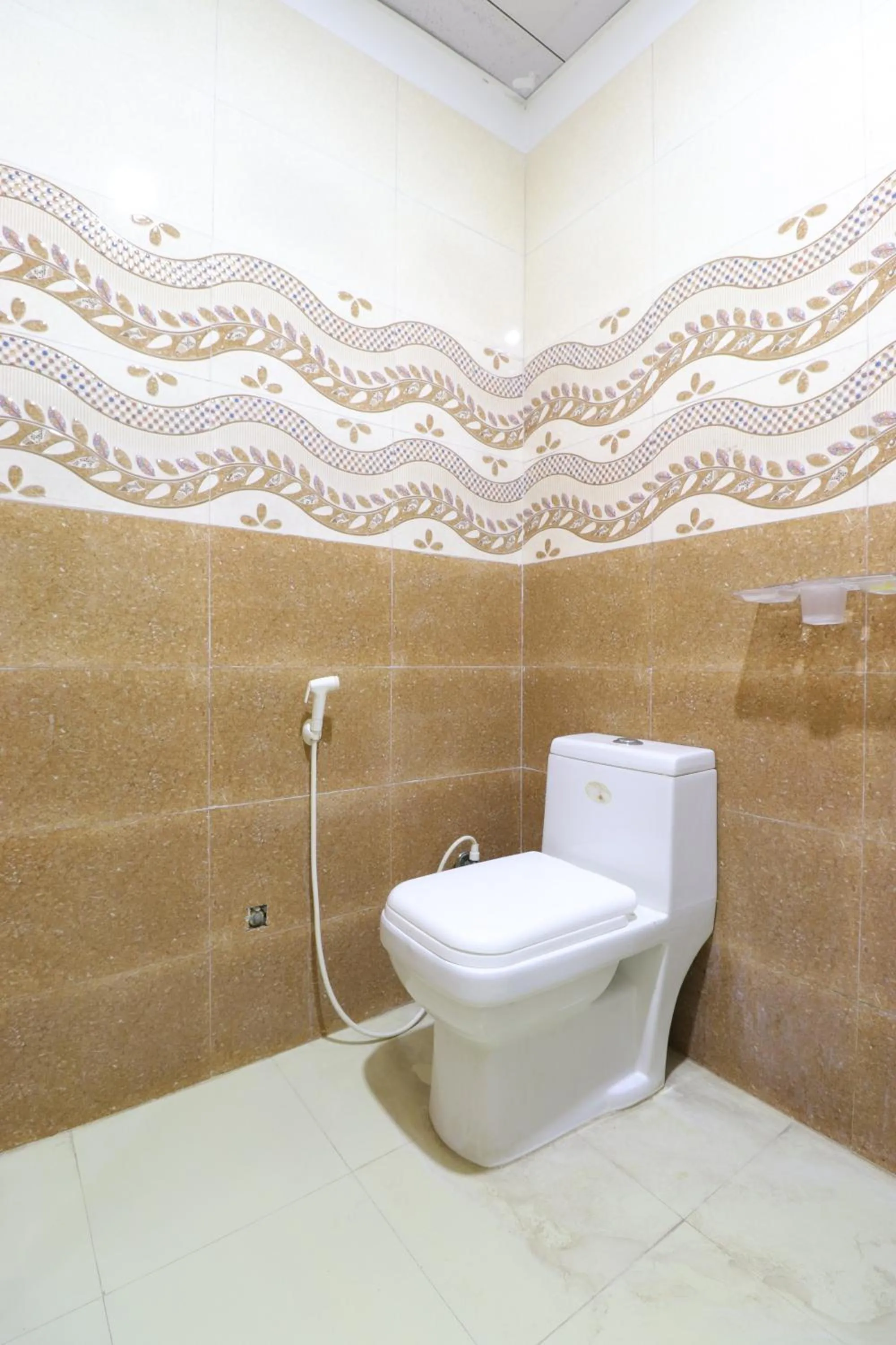 Taj 3 Star Hotel Agra Near Taj Mahal