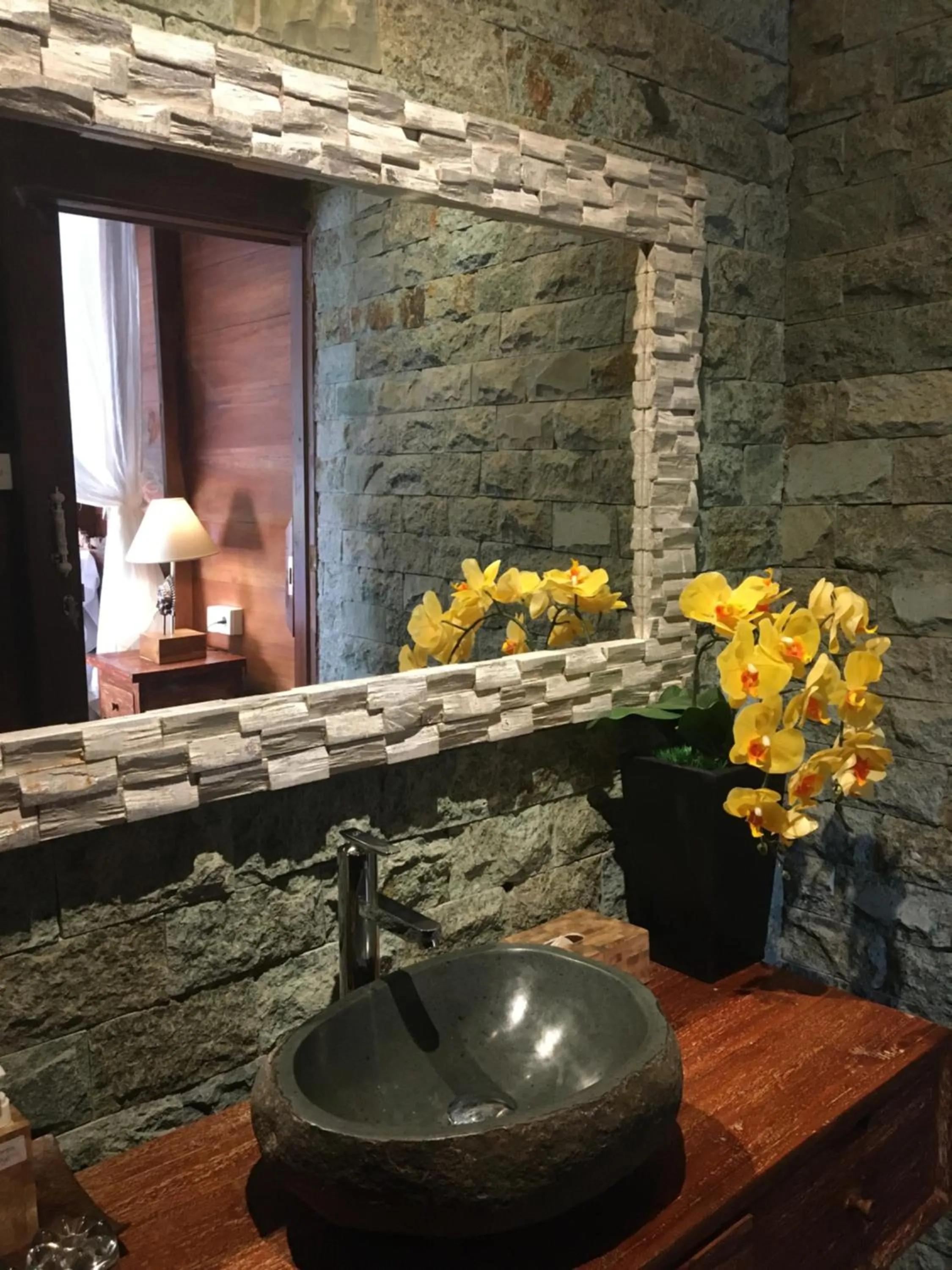 The Jungle Villa Family