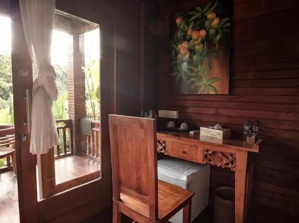 The Jungle Villa Family