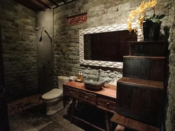 The Jungle Villa Family