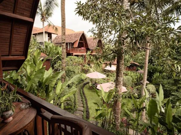 The Jungle Villa Family