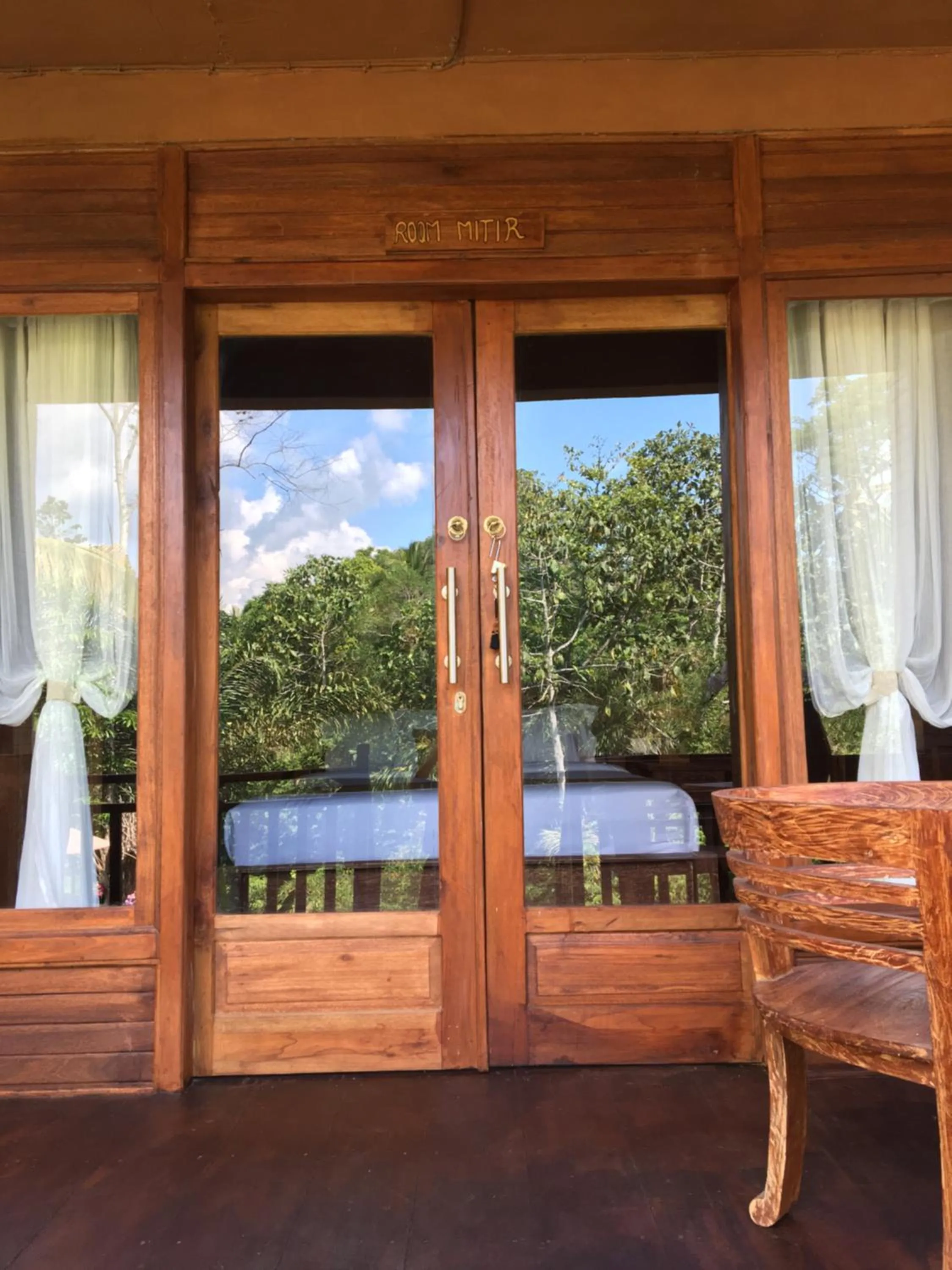 The Jungle Villa Family