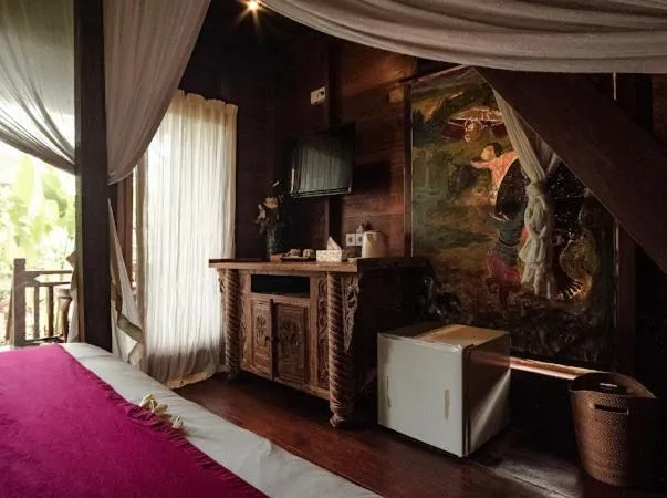 The Jungle Villa Family