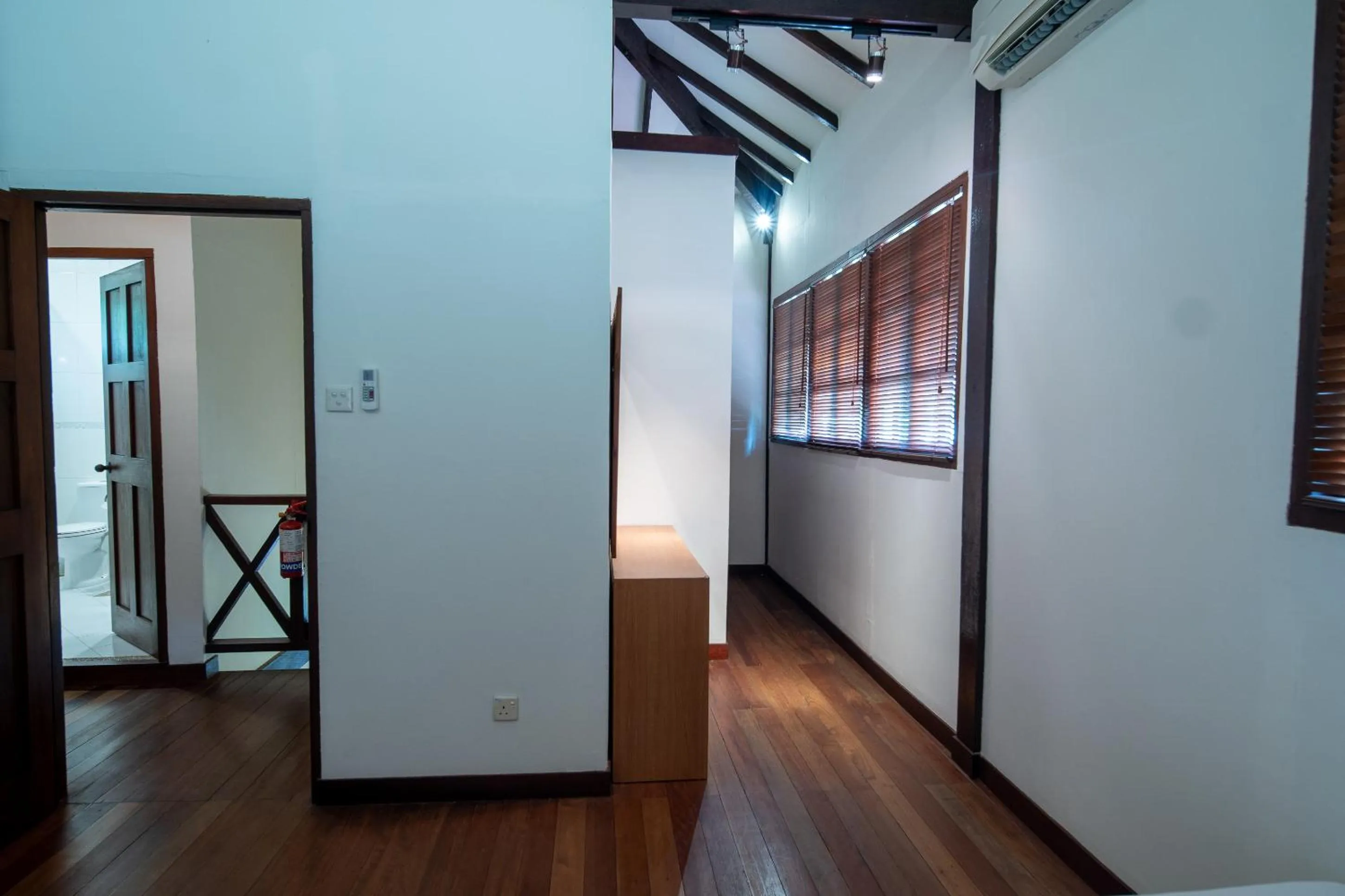 wardrobe in Nongsa Village