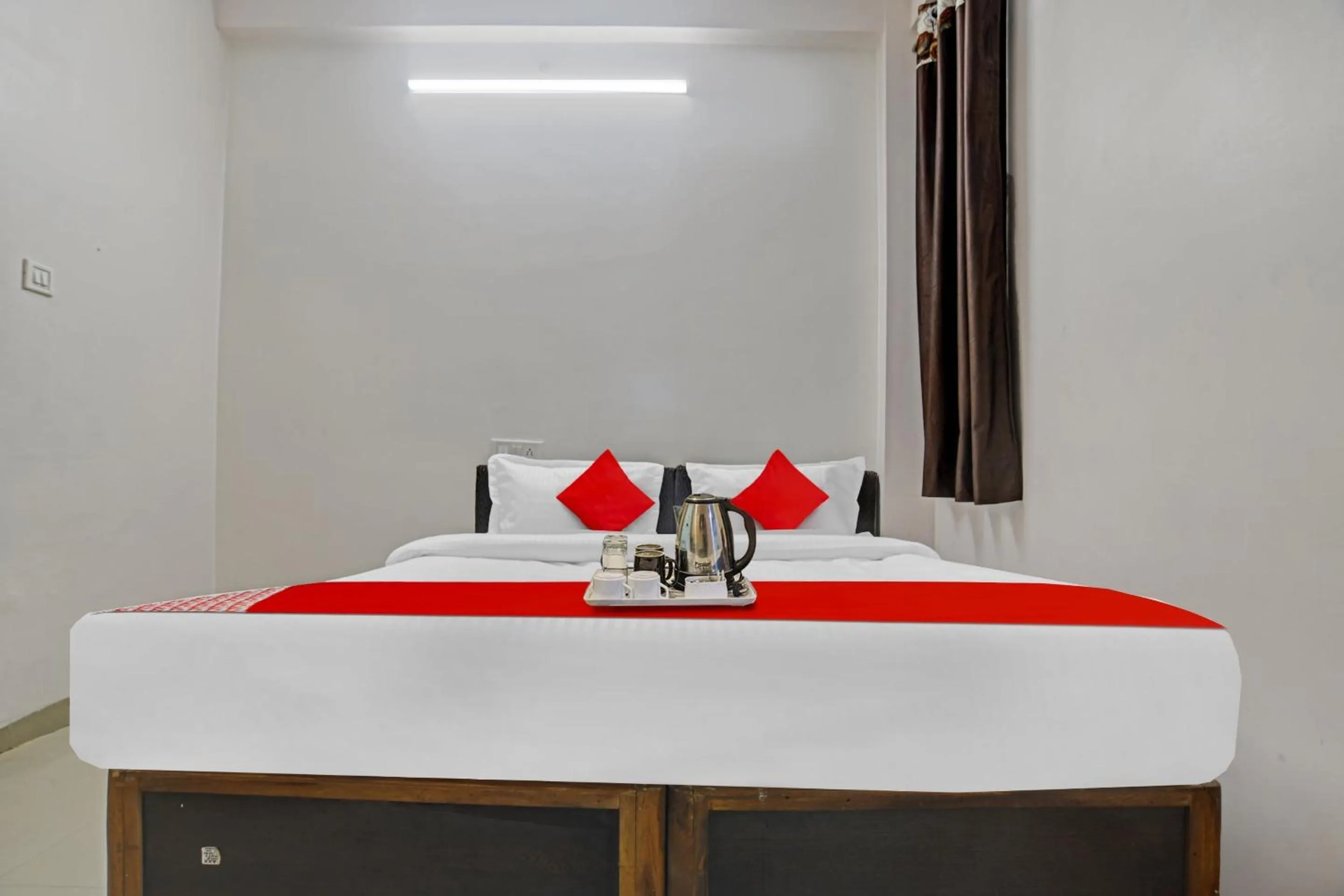 Bedroom, Bed in Hotel O SILVER PEACE