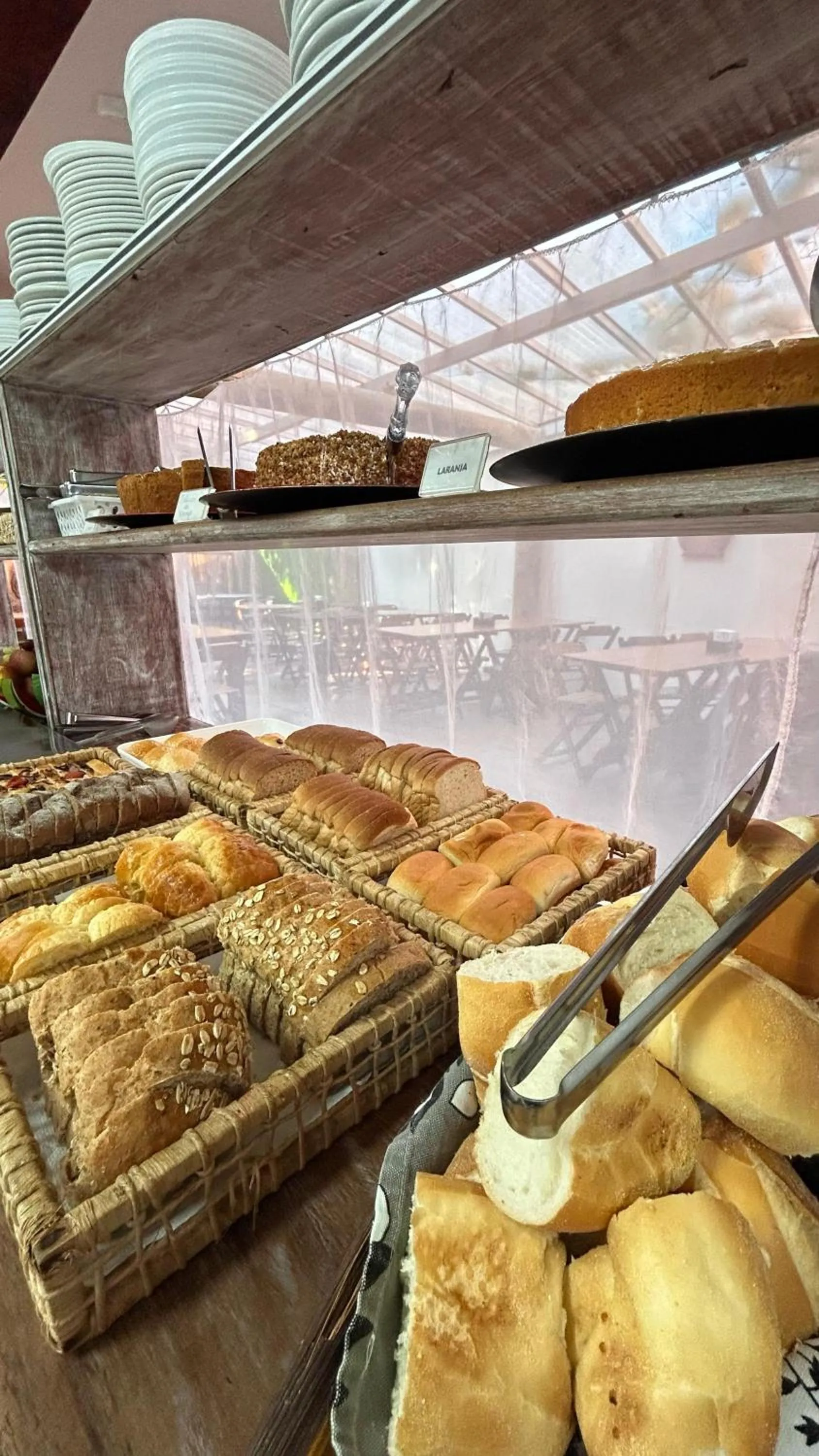 Buffet breakfast in Hotel e Pousada Pouso54