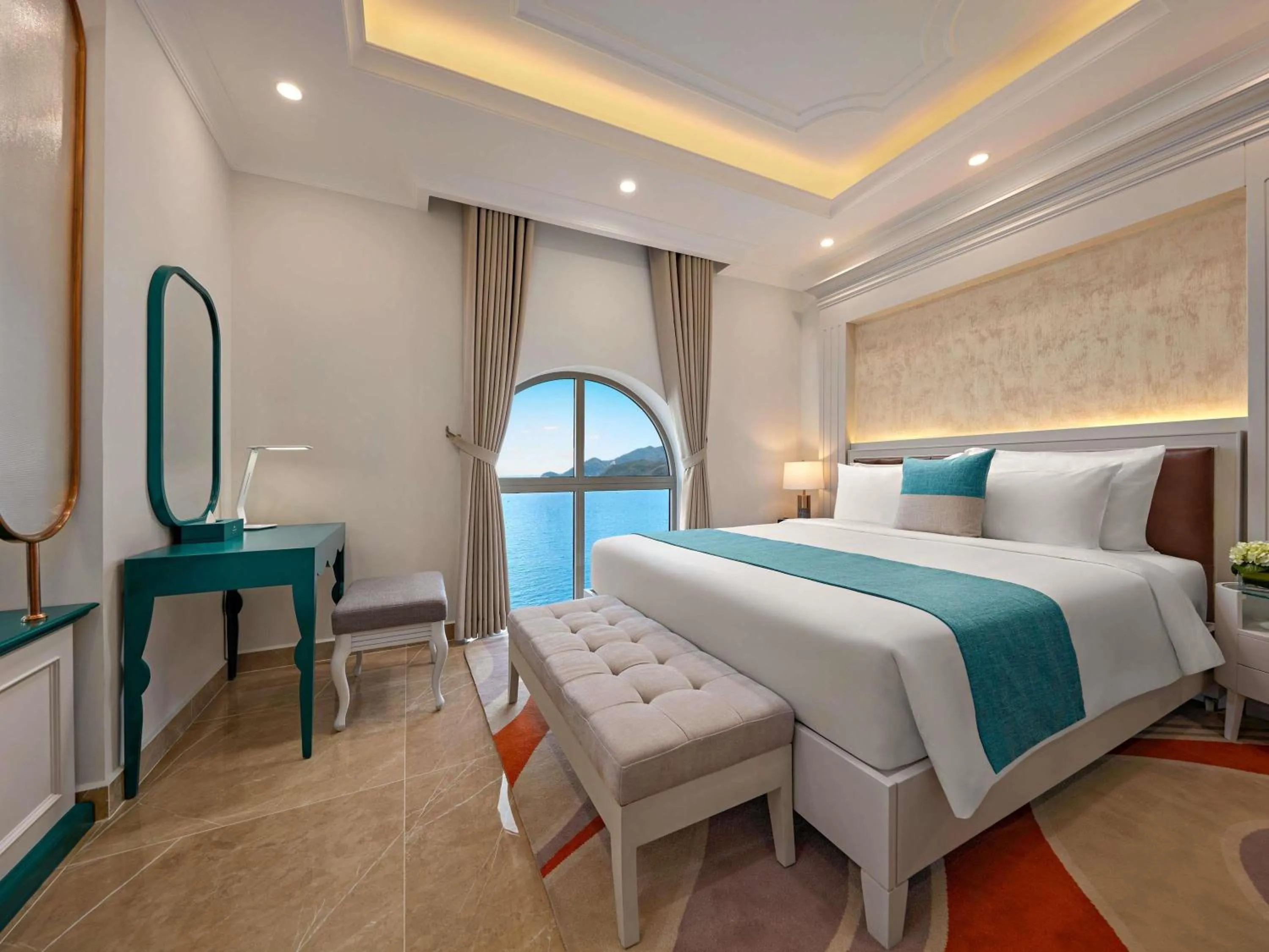 Bedroom, Bed in Mercure Nha Trang Beach