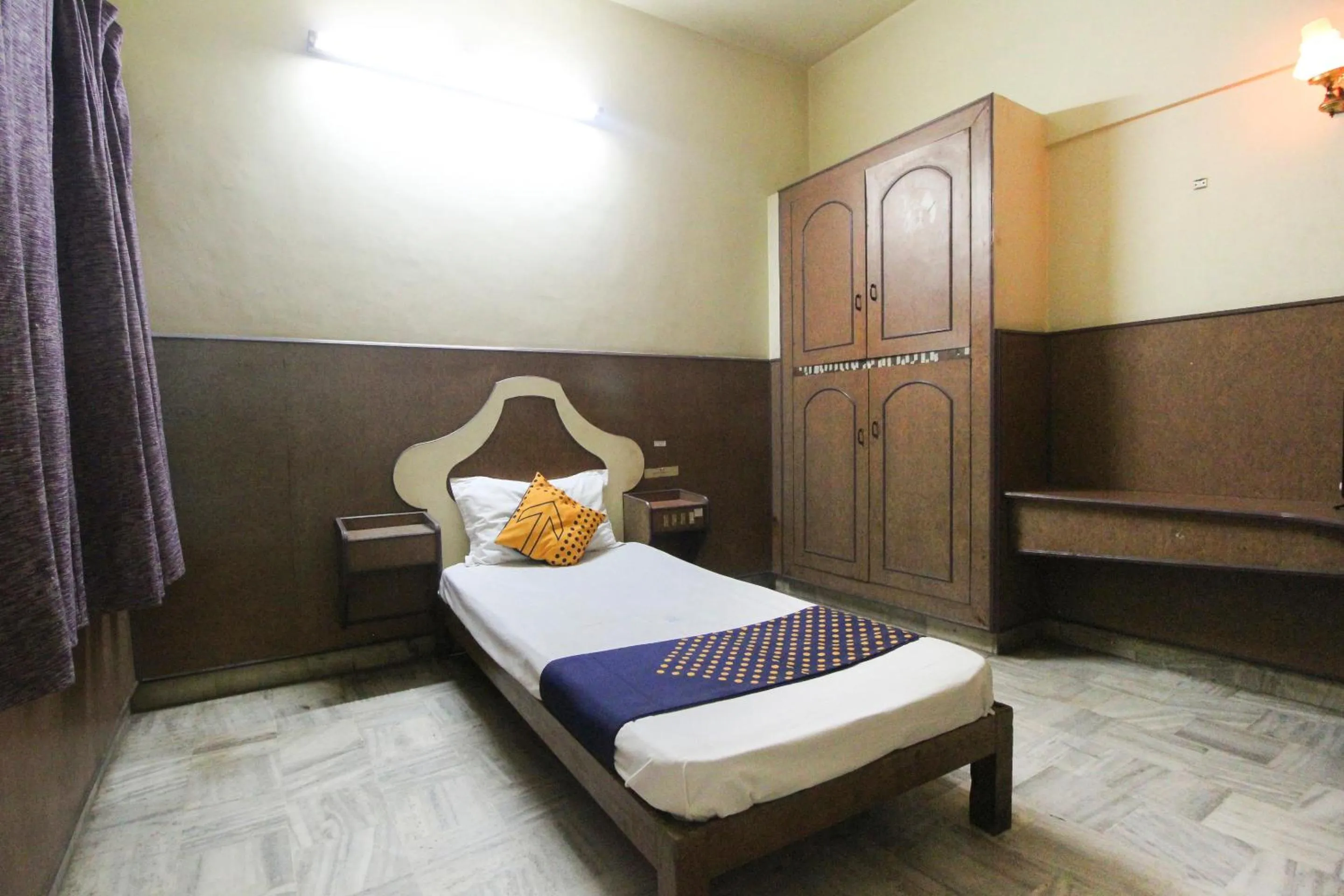 Lobby or reception, Bed in Super Hotel O Maruthi