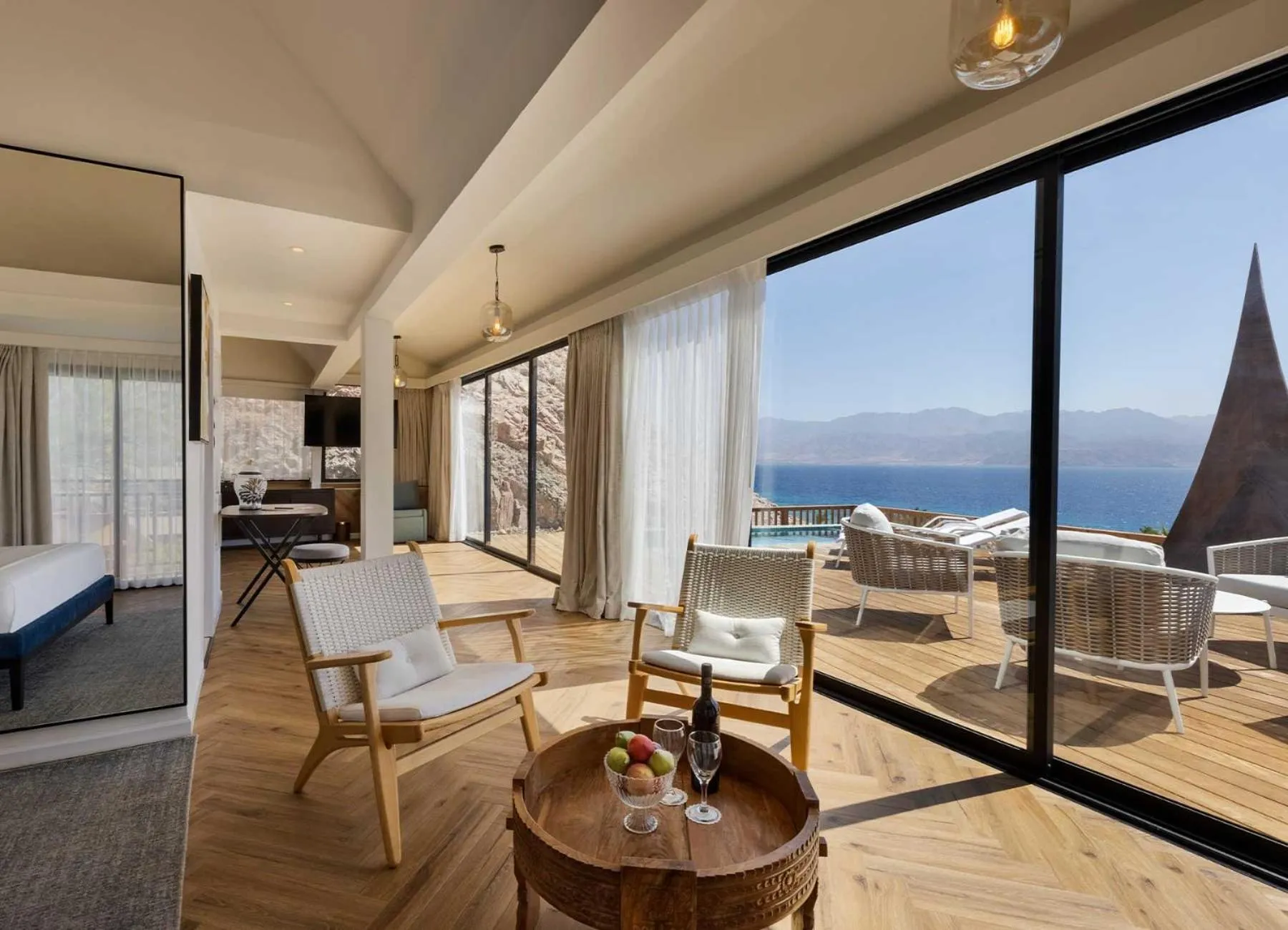 Living room in Herbert Samuel Royal Shangri-La Eilat