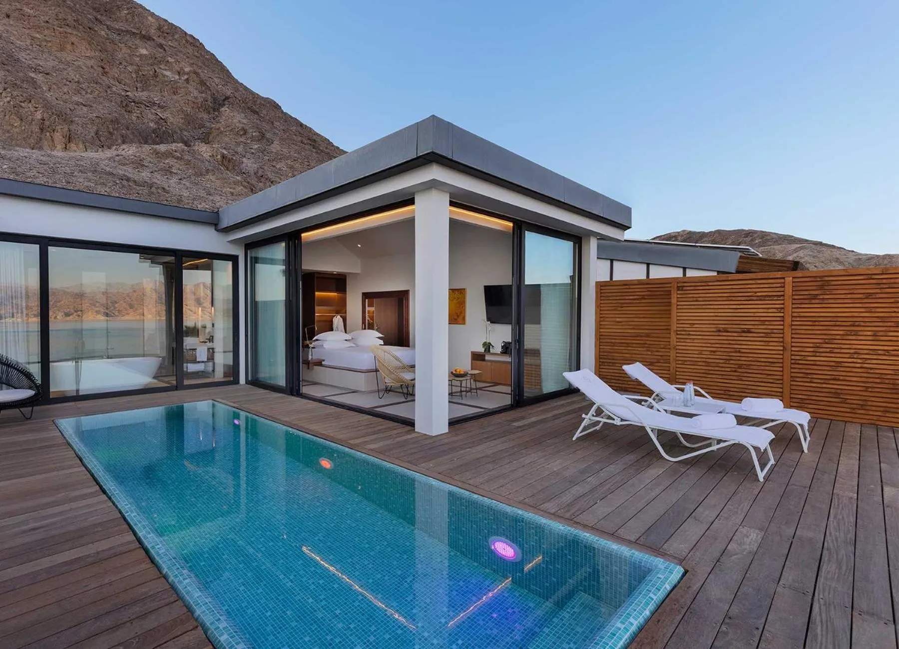 Swimming pool in Herbert Samuel Royal Shangri-La Eilat