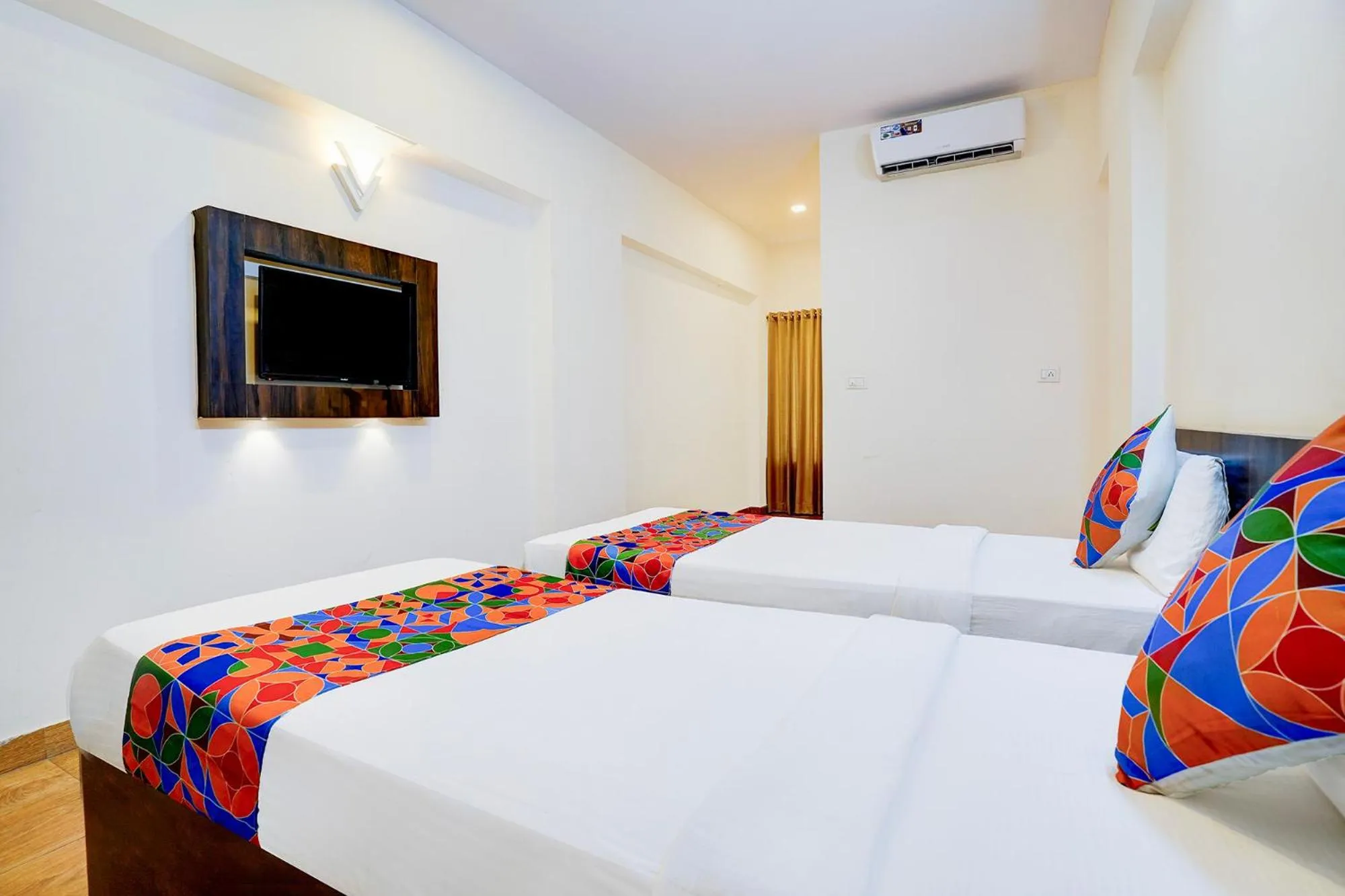 Bed in FabHotel GRK Comforts - Jayanagar