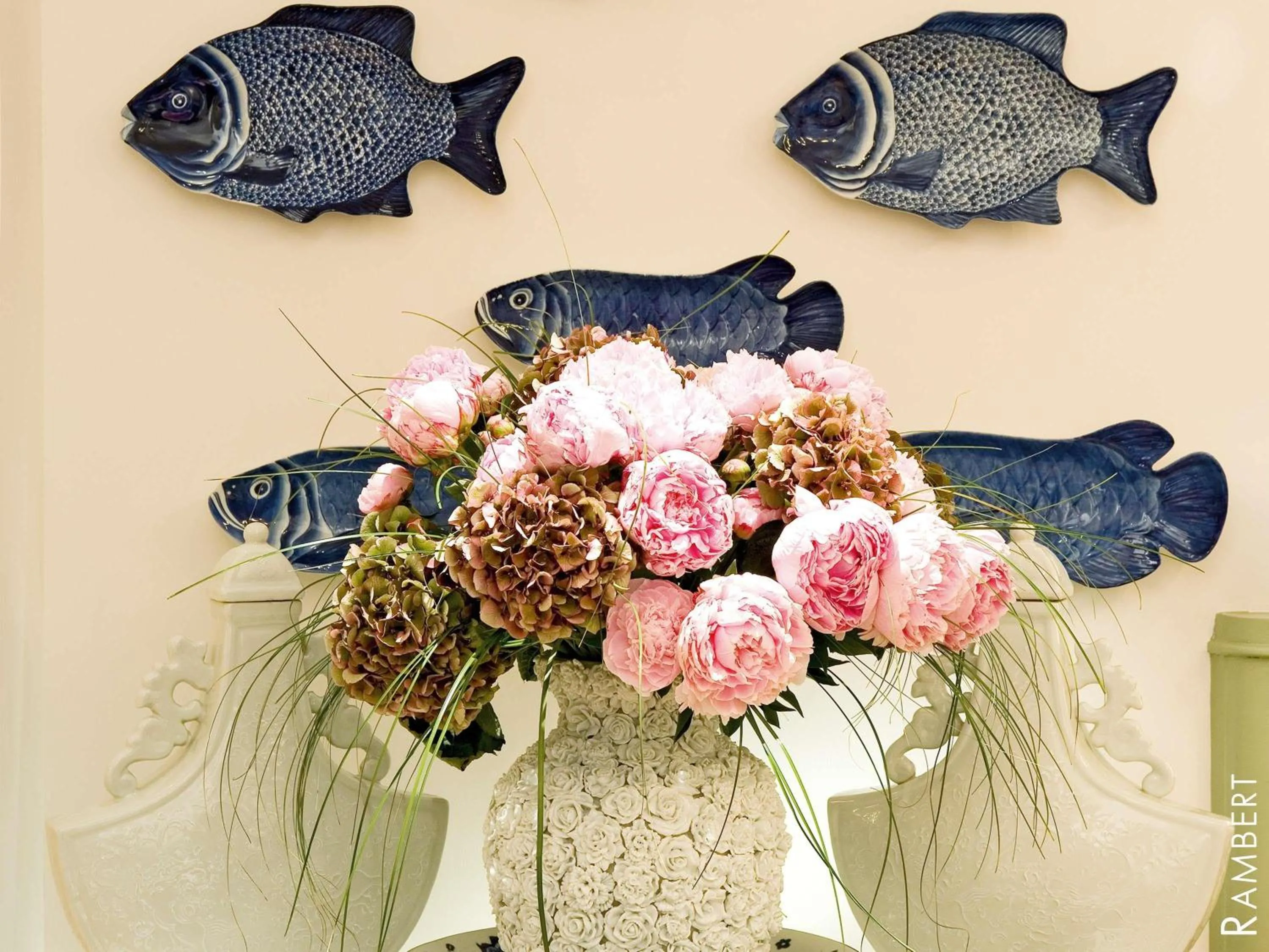 Restaurant/places to eat in Le Royal Hotel Lyon - MGallery Collection