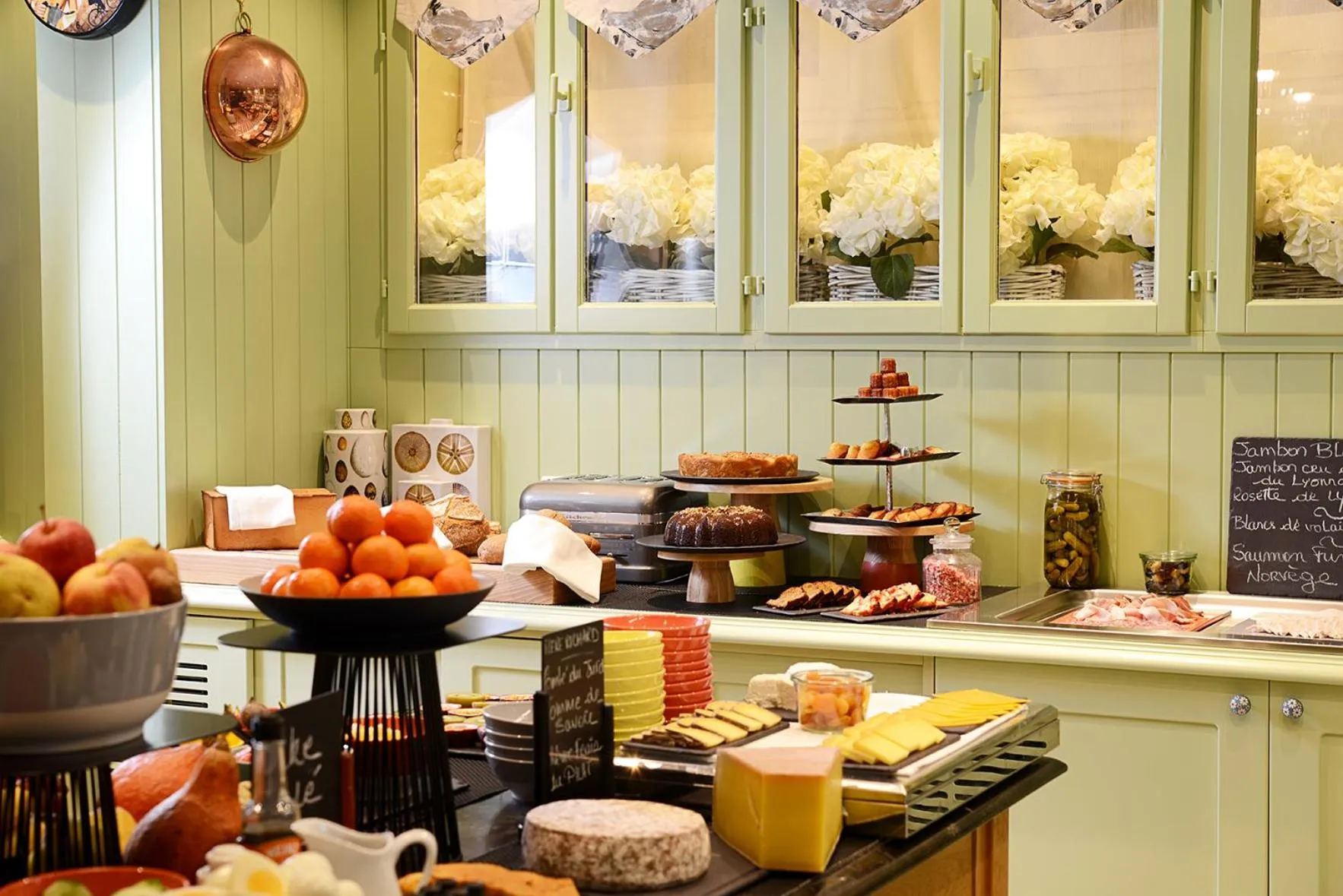 Breakfast in Le Royal Hotel Lyon - MGallery Collection