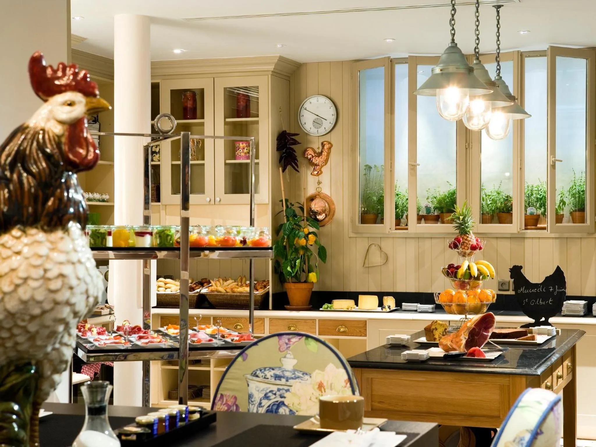 Restaurant/places to eat in Le Royal Hotel Lyon - MGallery Collection