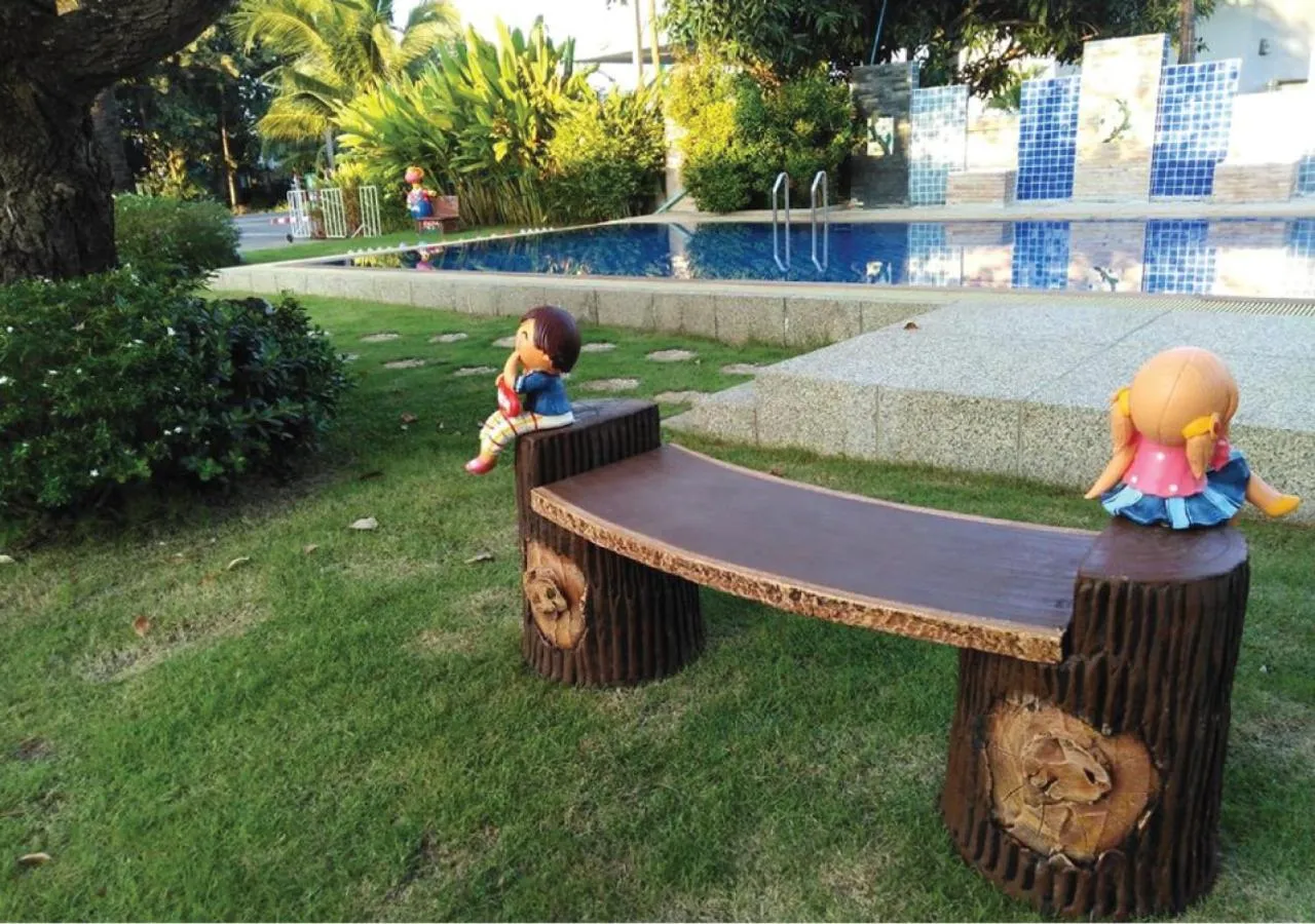 Communal lounge/ TV room in Staychill Resort