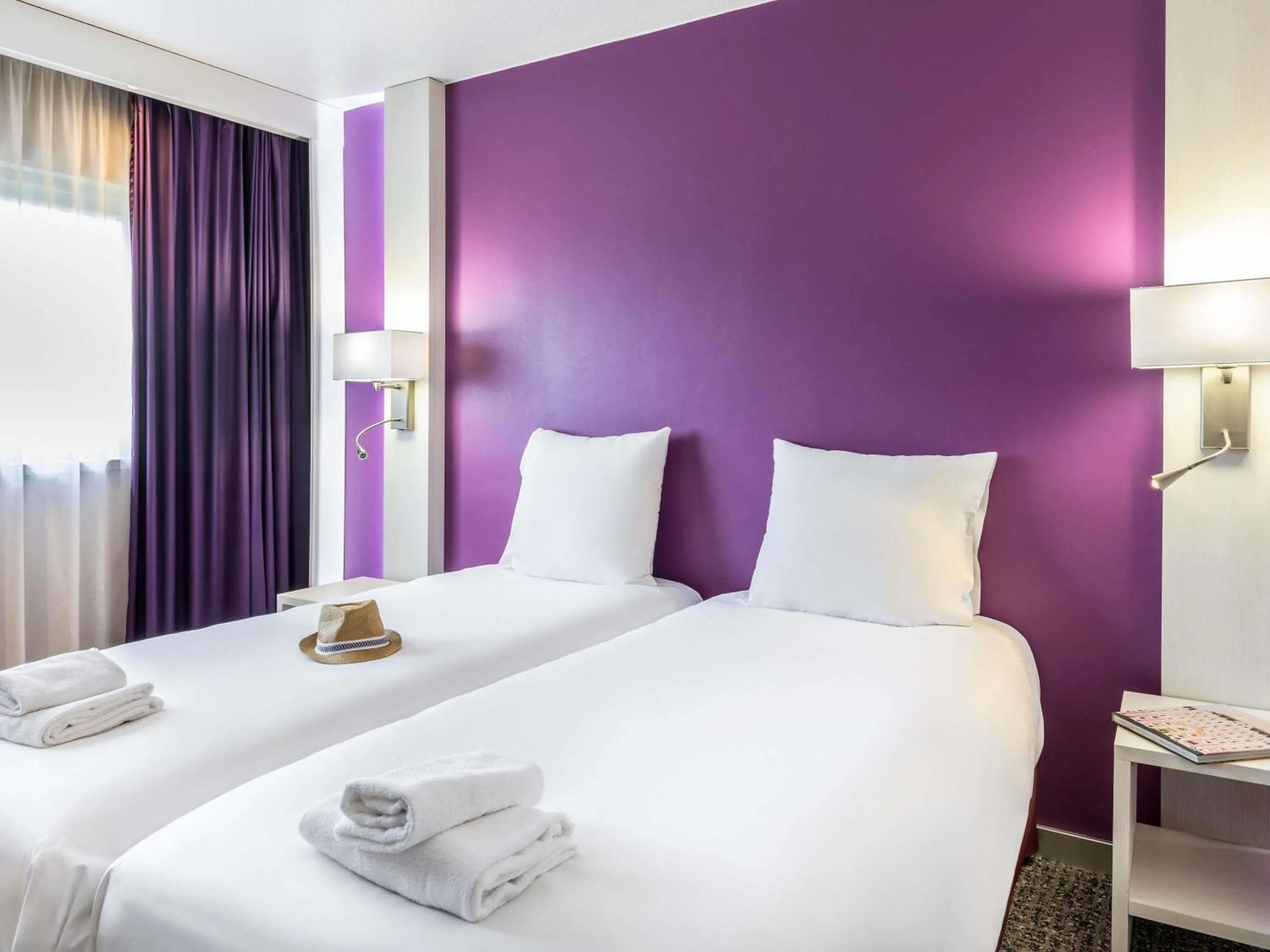 Bedroom, Bed in Mercure Strasbourg Aéroport