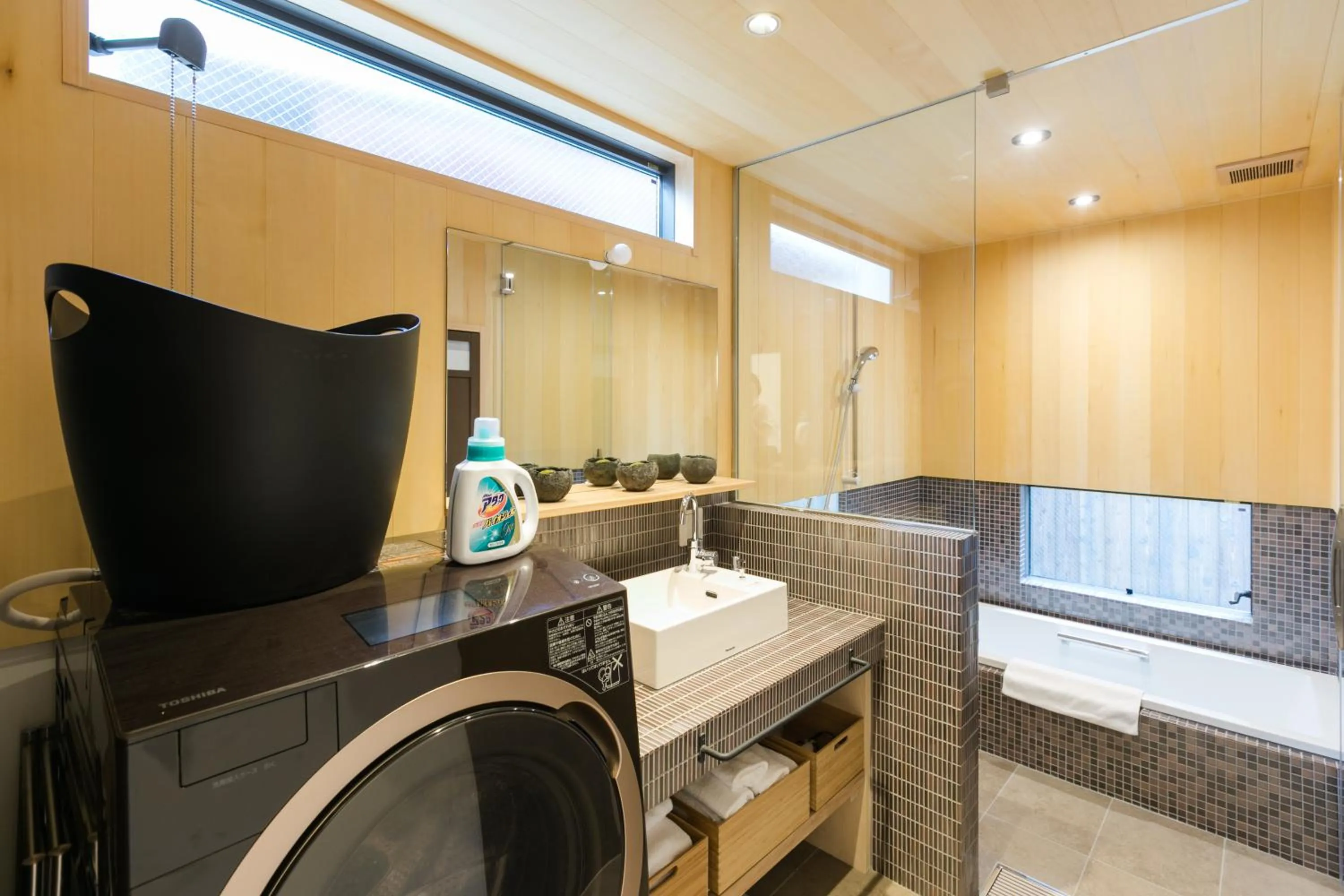 Shower in No.8 Kyoto