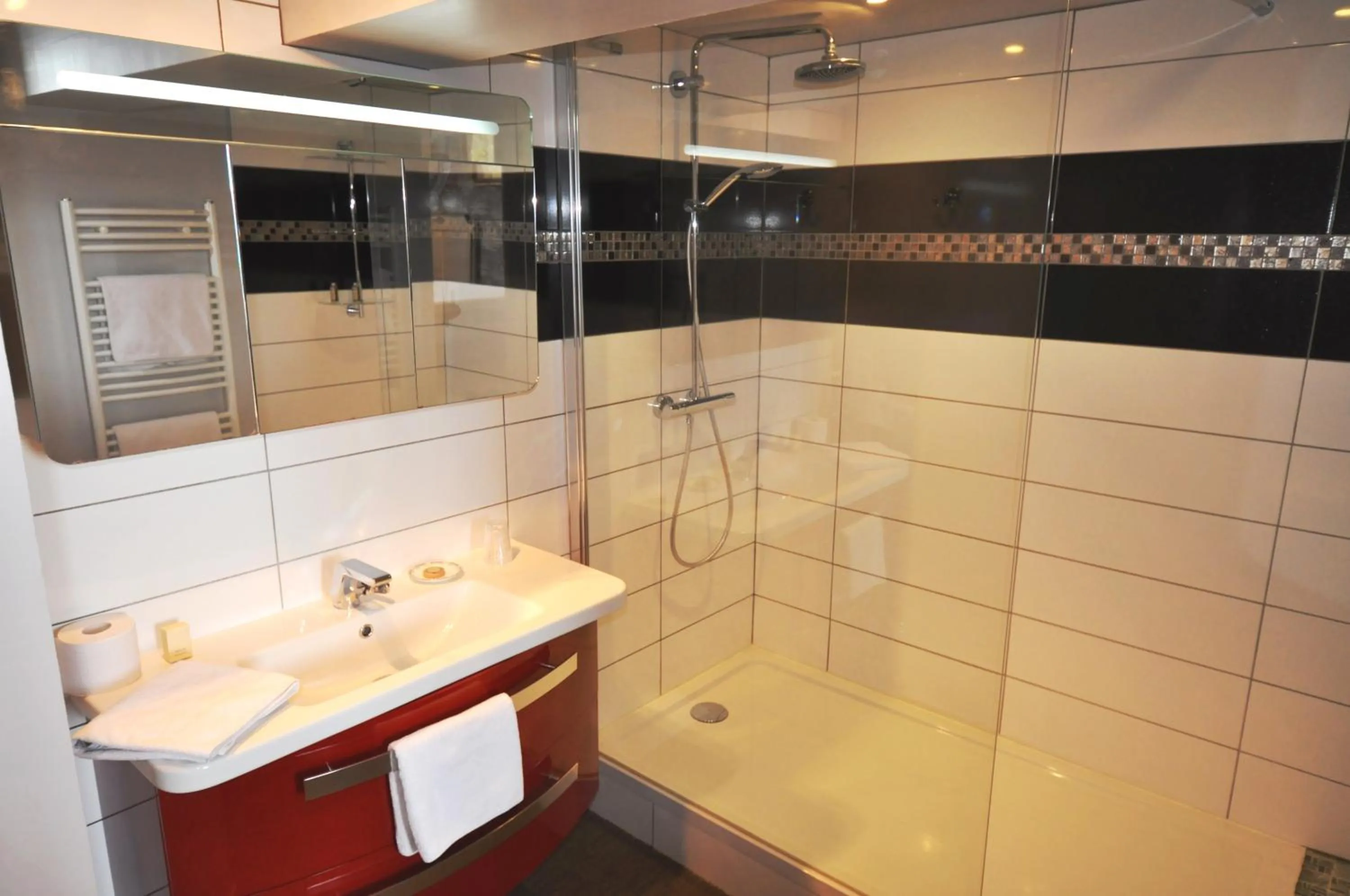 Shower in Manoir des Lions de Tourgéville