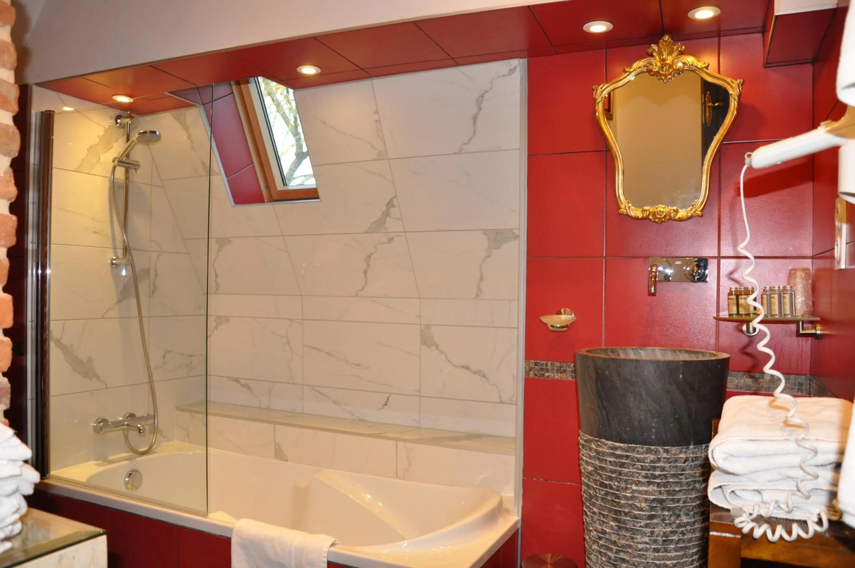 Shower in Manoir des Lions de Tourgéville