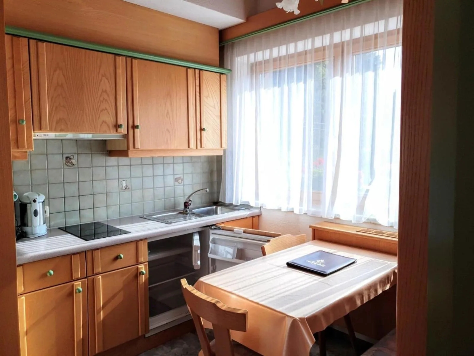 Kitchen or kitchenette in Alpen Appartements Lärchenhof