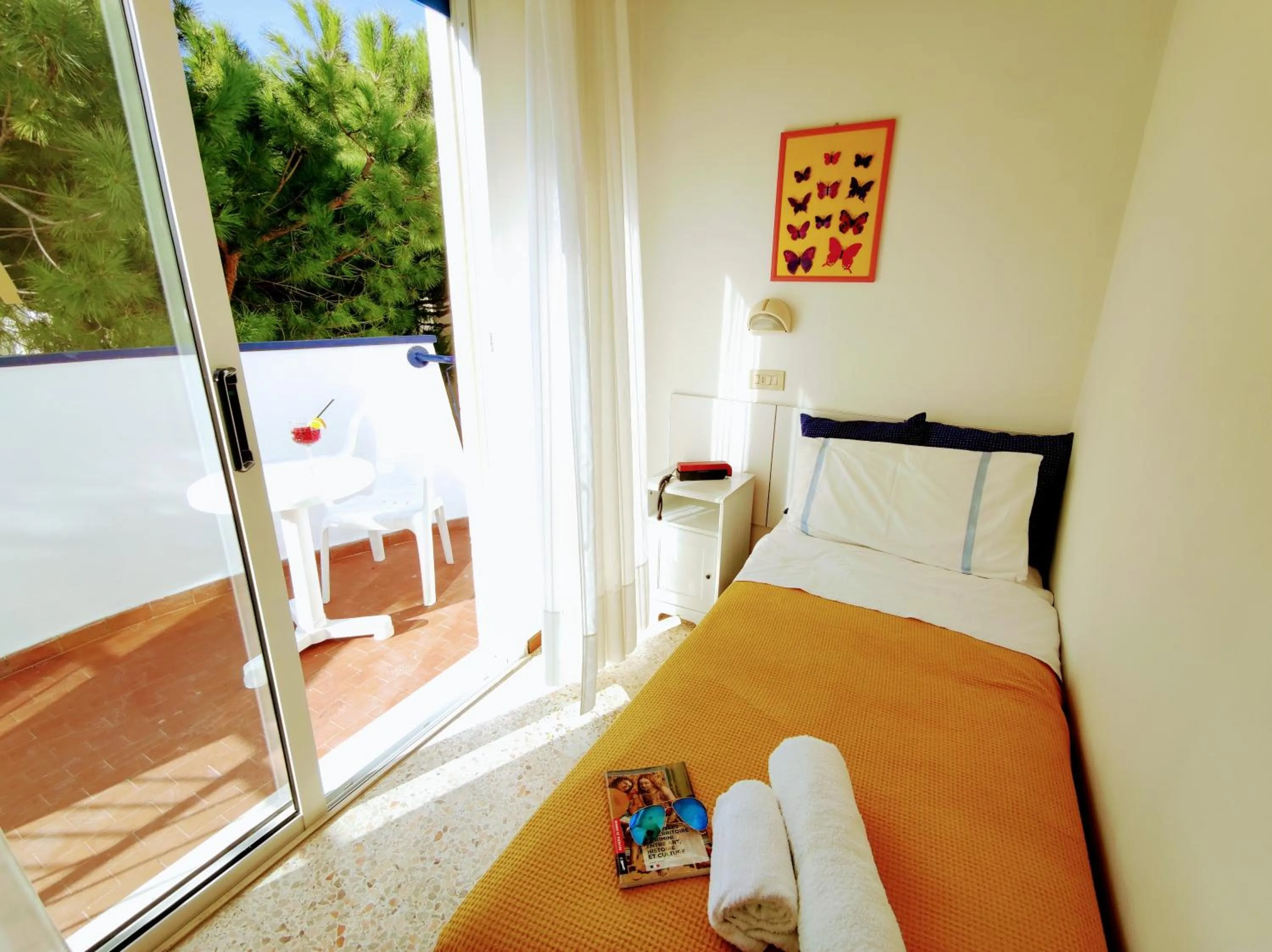 Bed in Hotel Adria B&B - Colazione fino alle 12