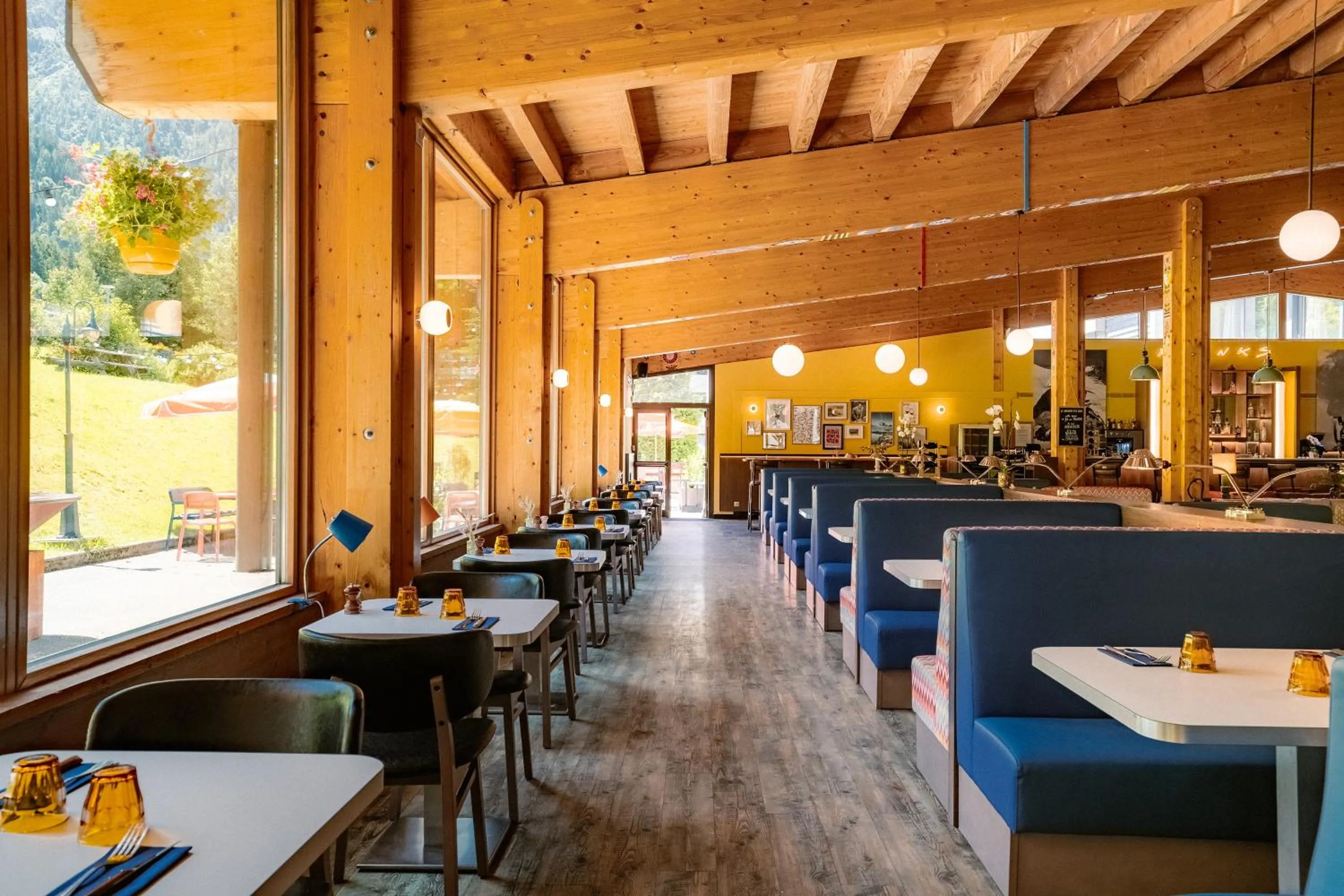 Restaurant/places to eat in Big Sky Hotel & Spa