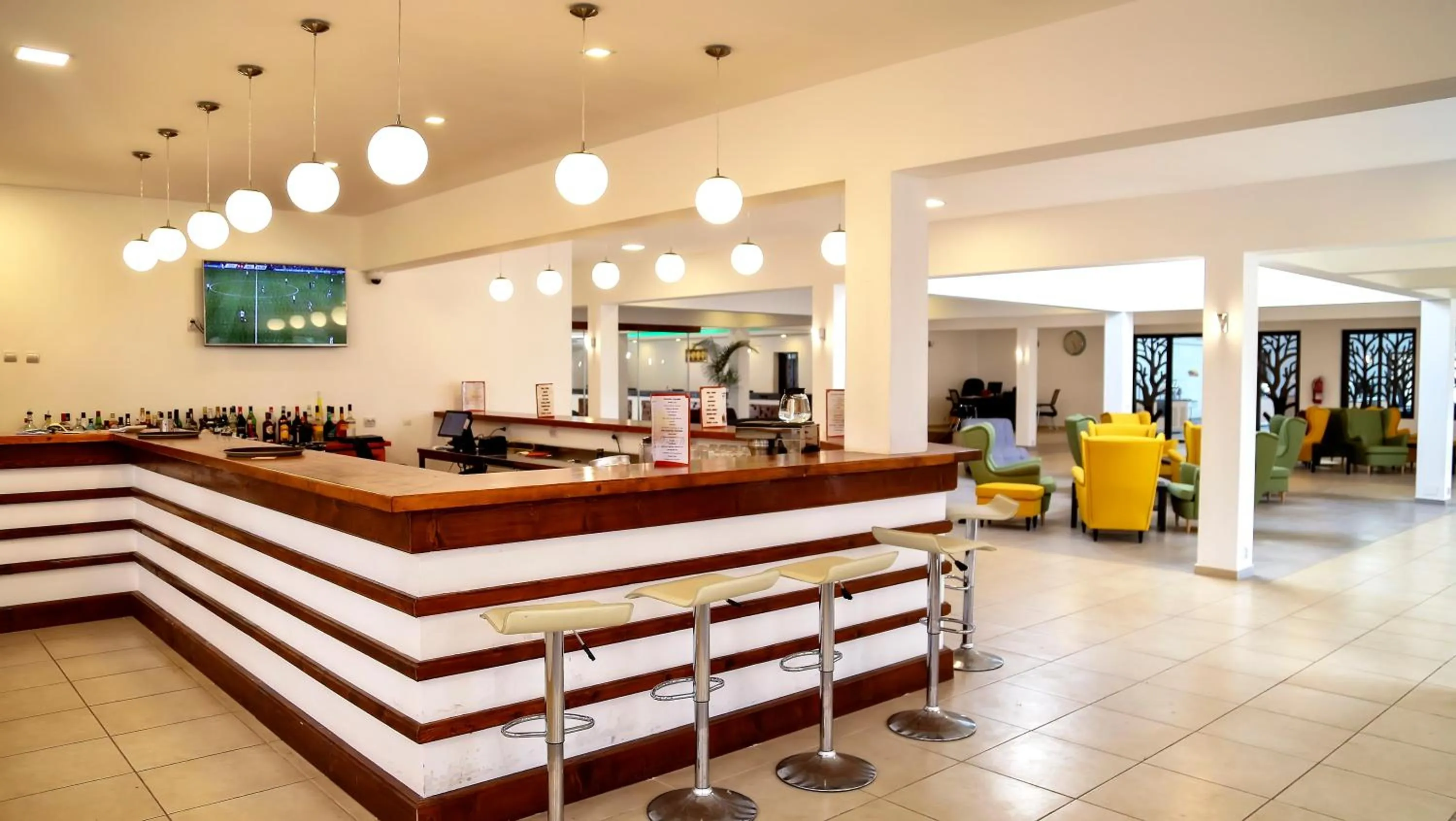 Sunbeach Hotel & Resort