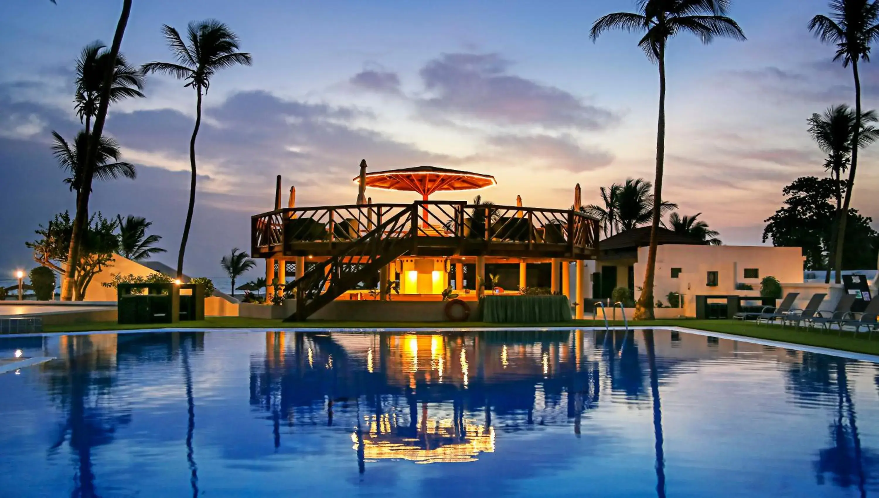 Sunbeach Hotel & Resort Sunbeach Hotel & Resort