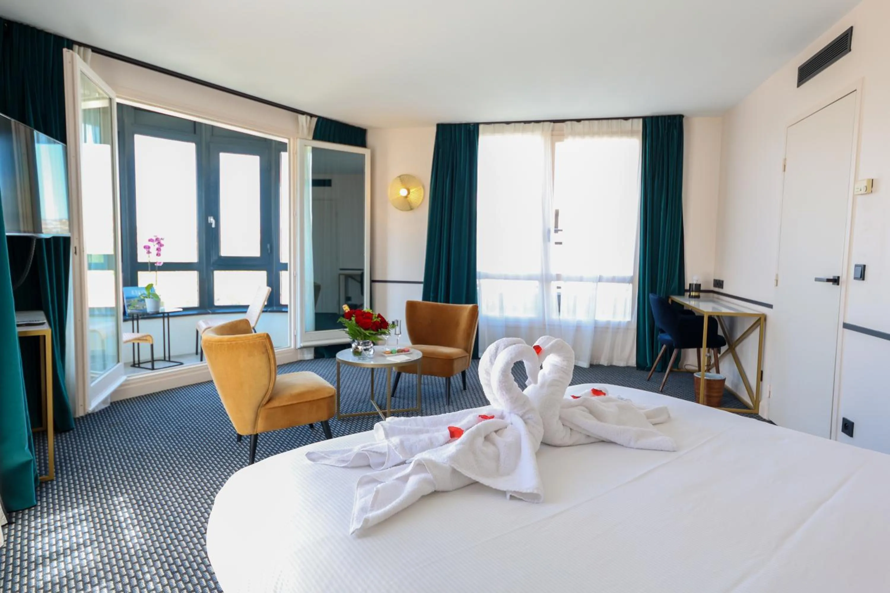 Bed in Best Western Hotel du Pont Wilson