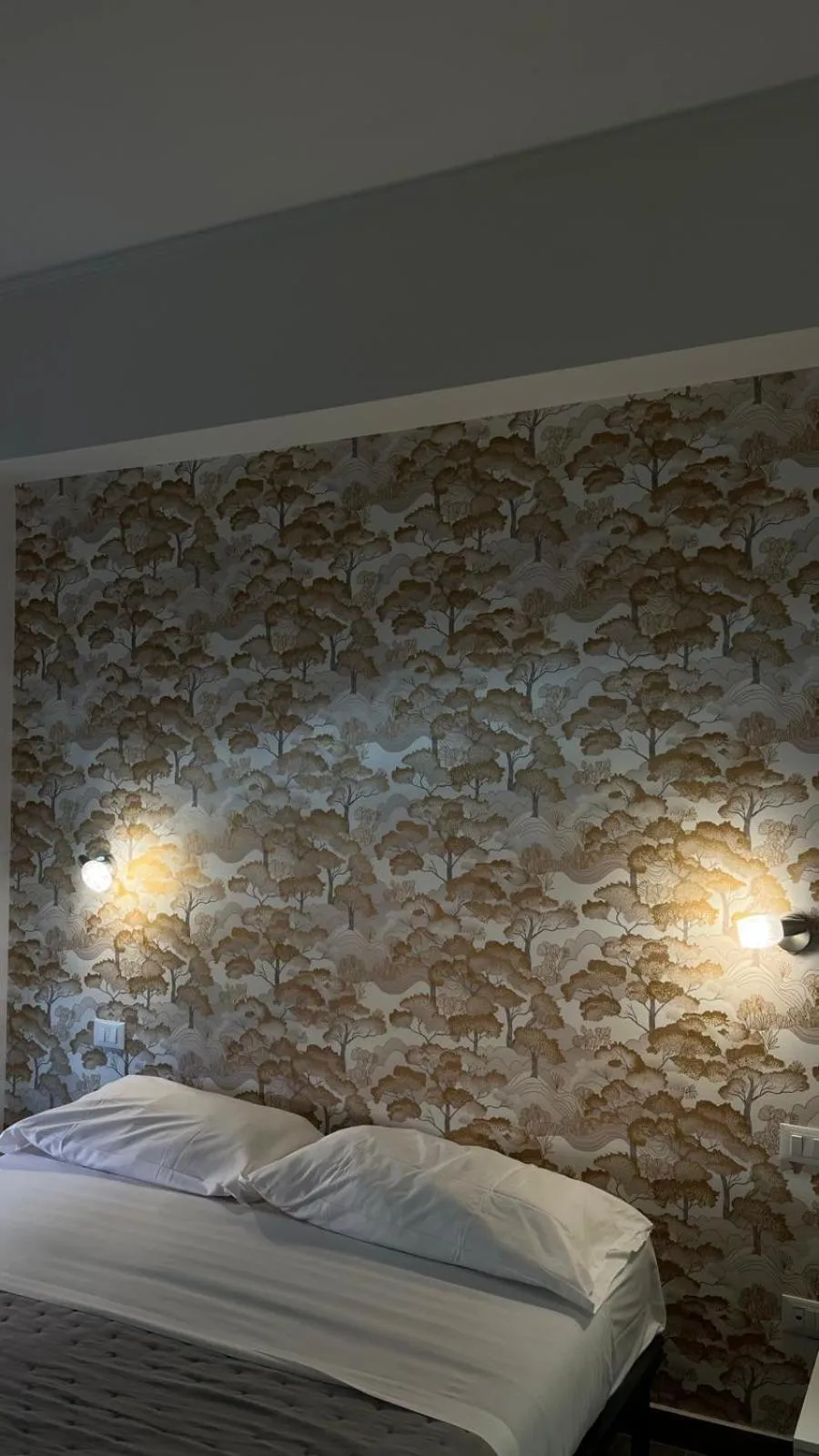 Bed in TIBURTINA INN GUEST HOUSE