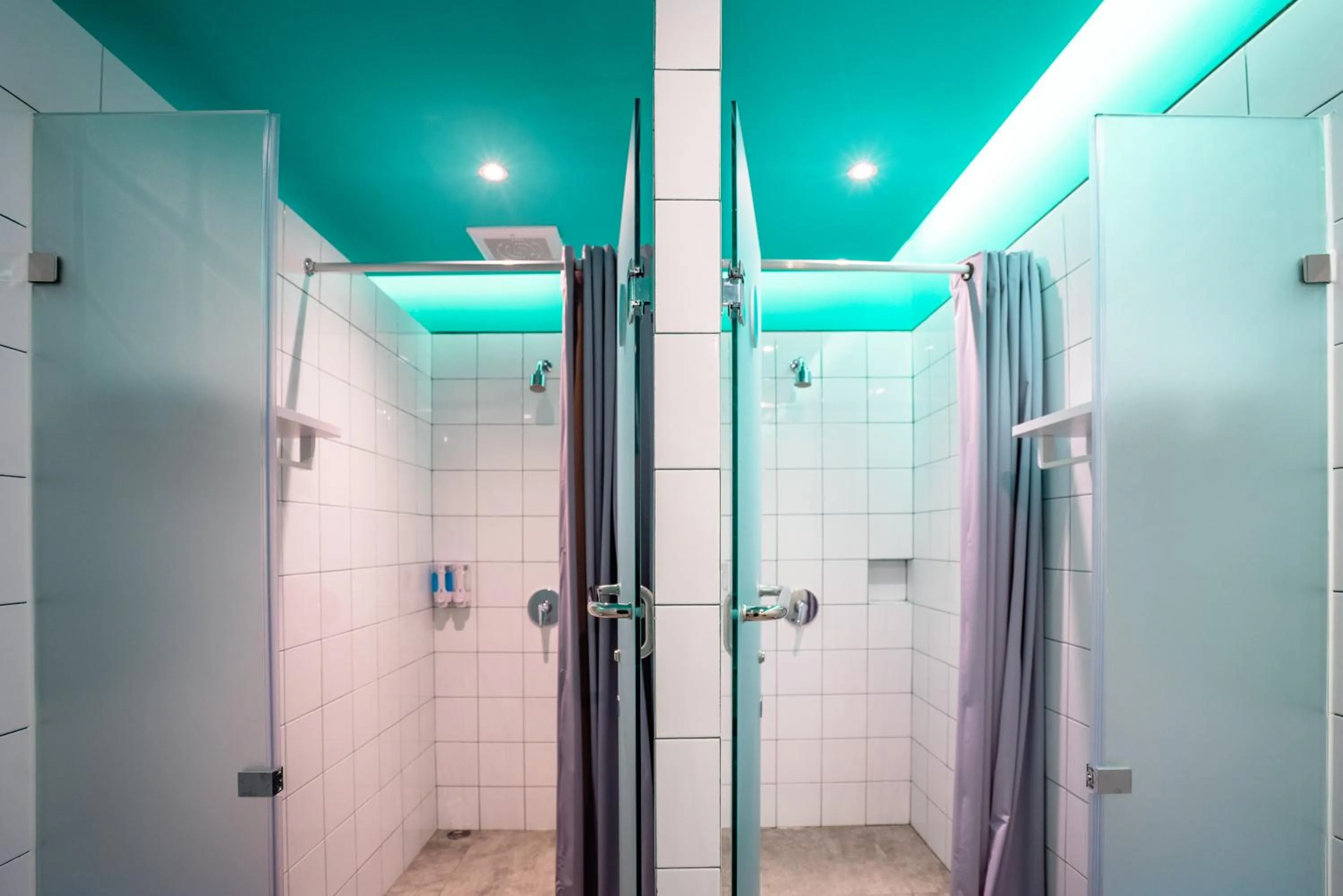 Bathroom in Bobopod Alun-Alun, Bandung