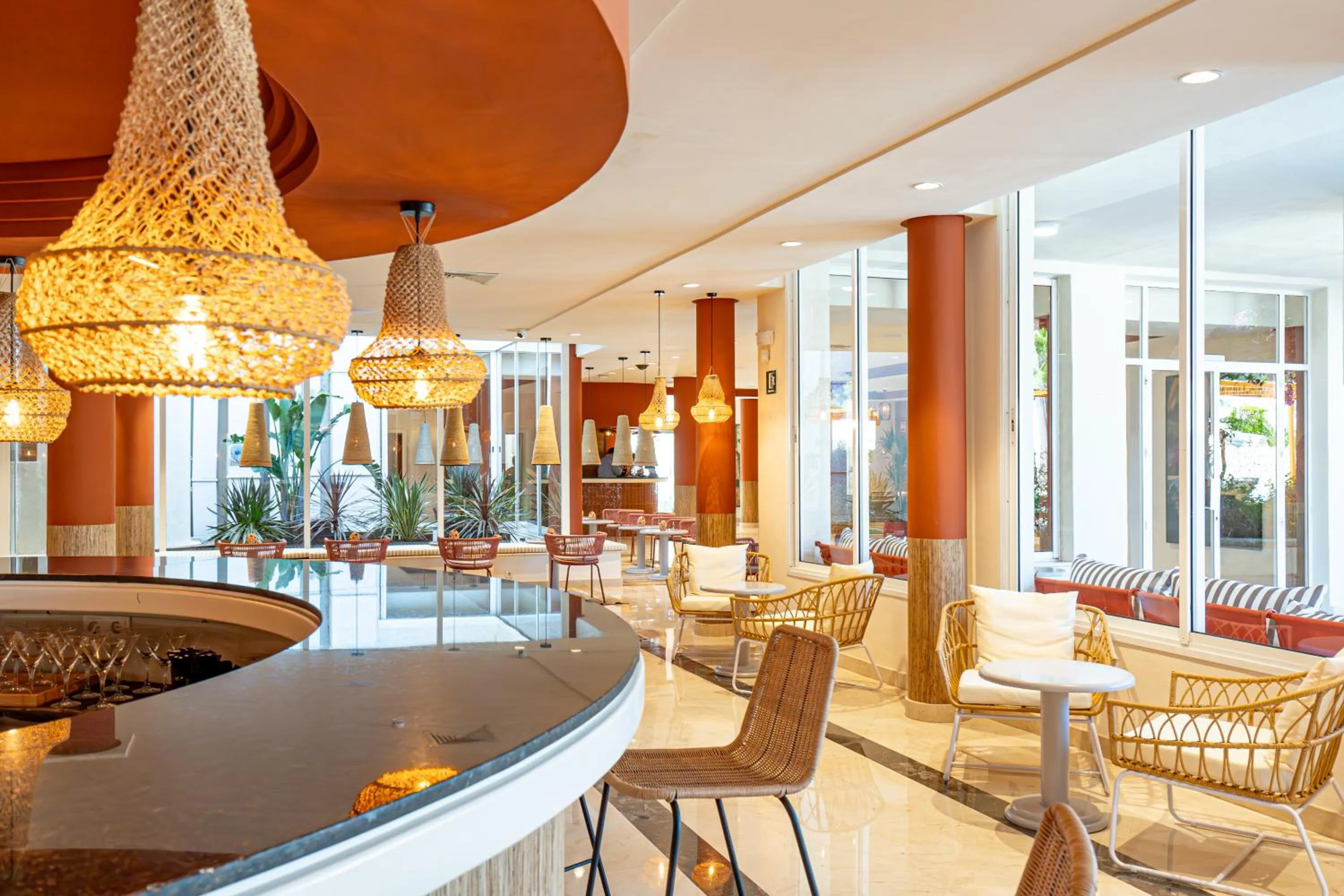 Lounge or bar in Hotel Rosella affiliated by Intelier