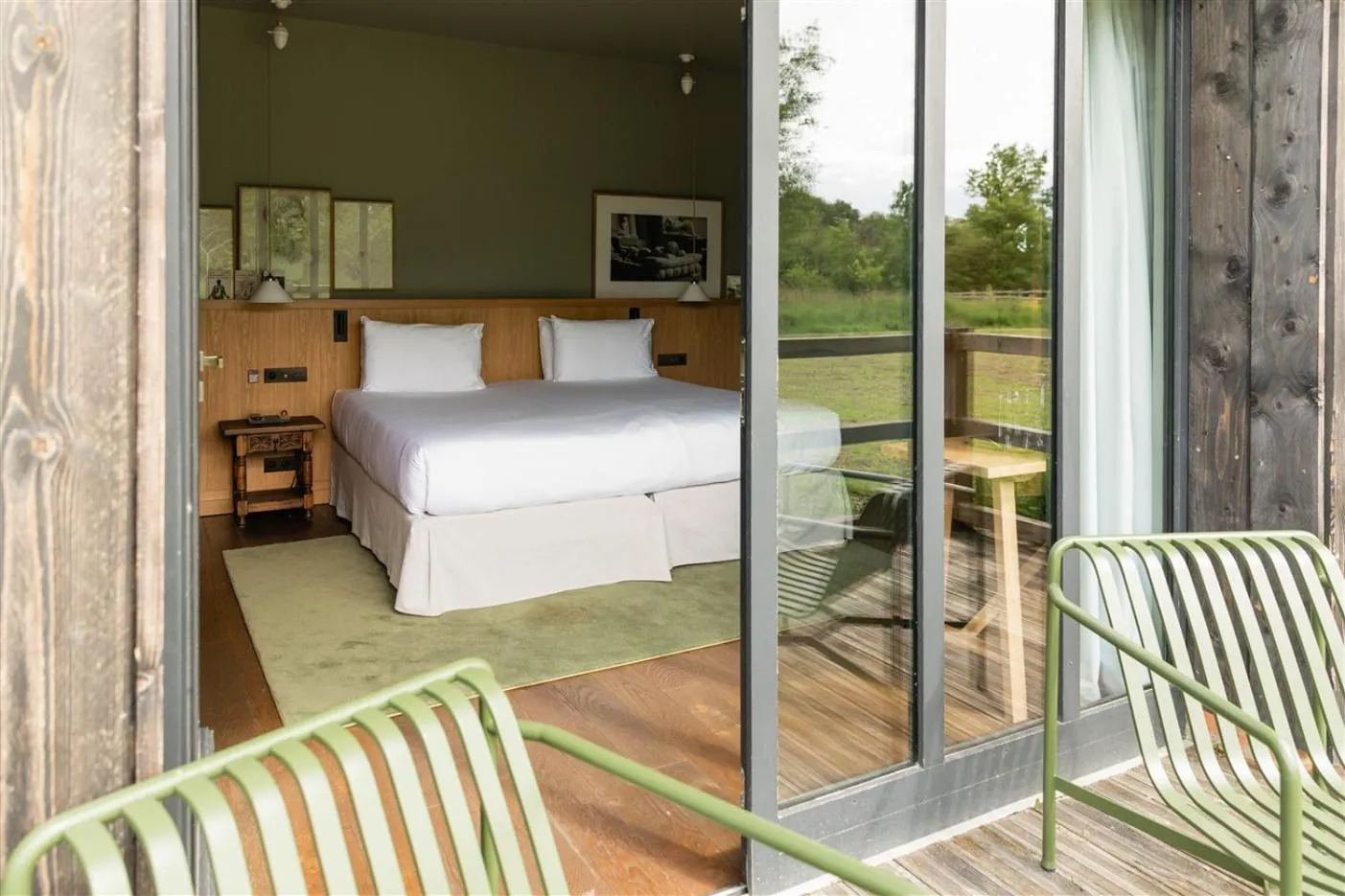 Photo of the whole room, Bed in Les Sources de Cheverny