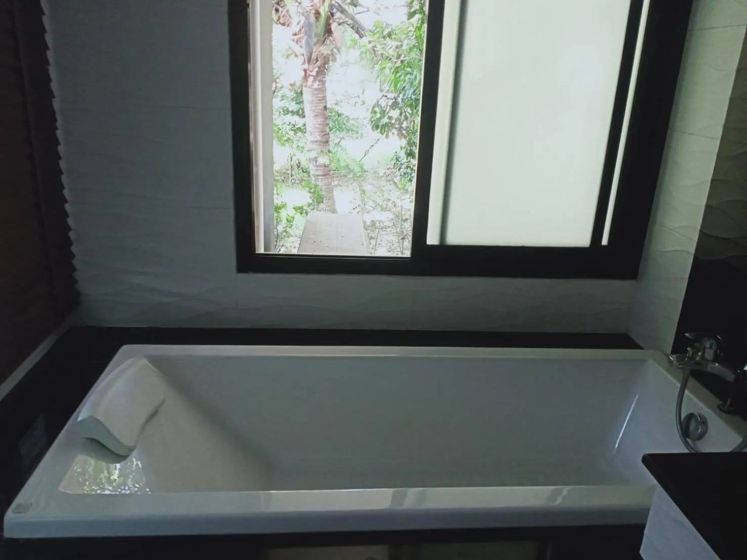 Boat House Boutique Riverside