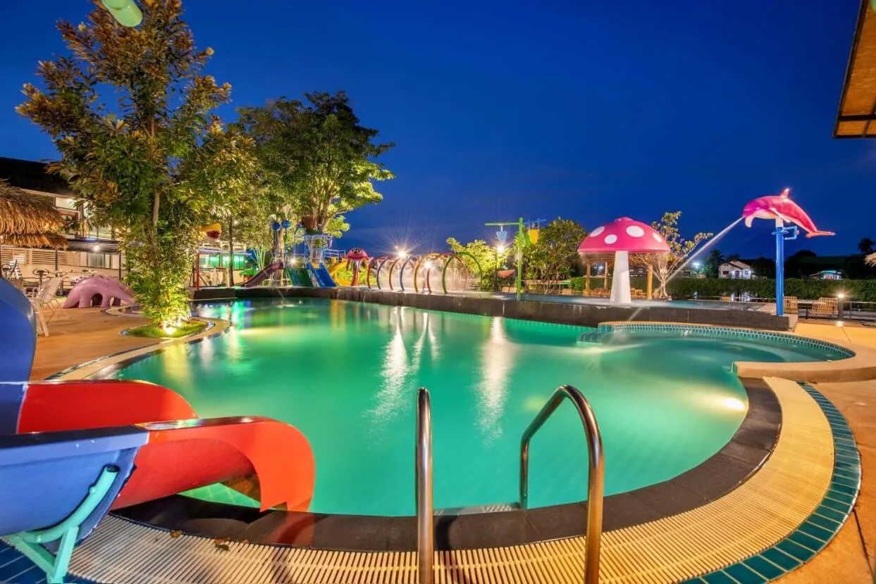 Aqua park in Boat House Boutique Riverside