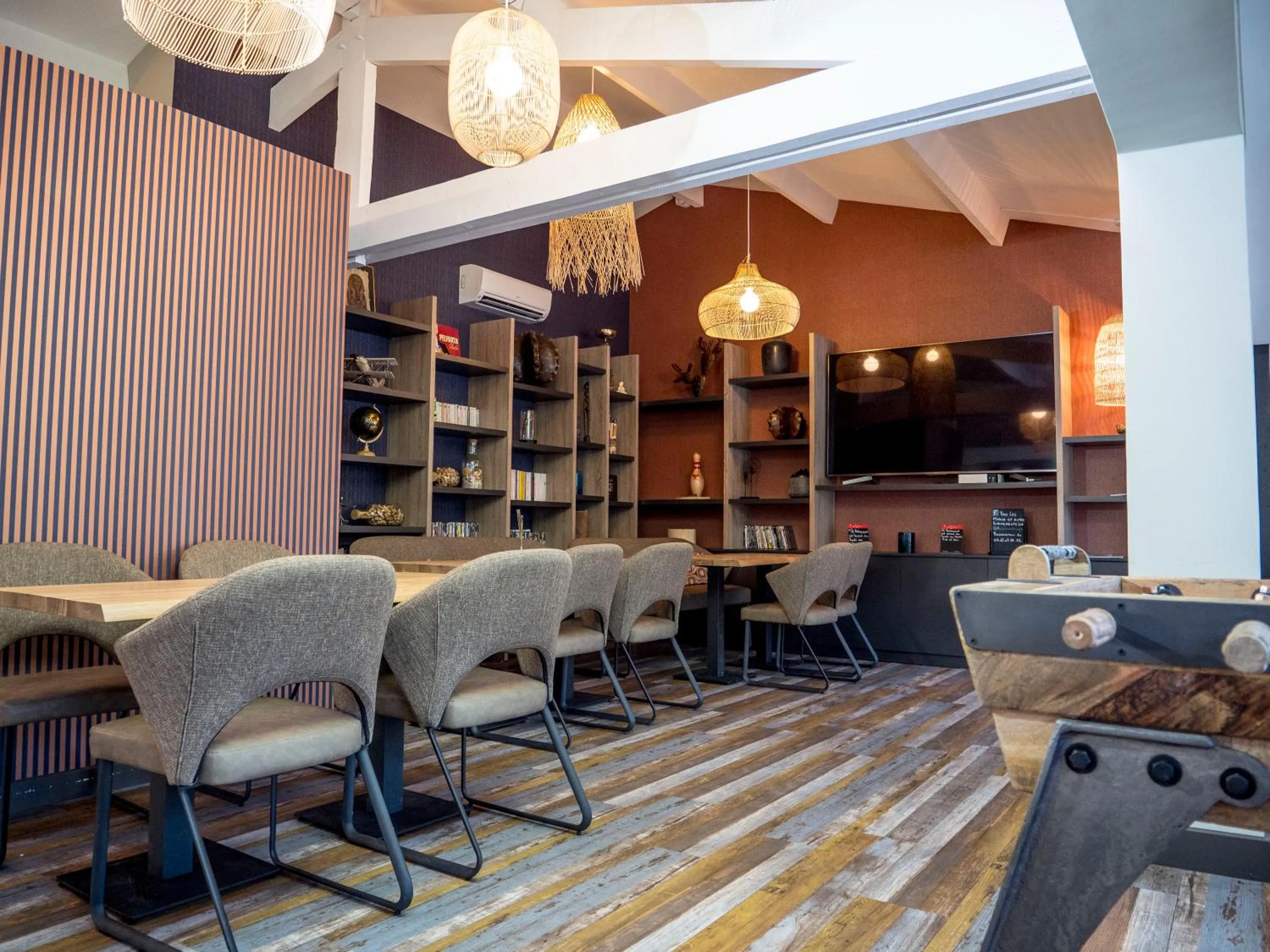 Restaurant/places to eat in Logis Hotel Restaurant Uzès Pont du Gard