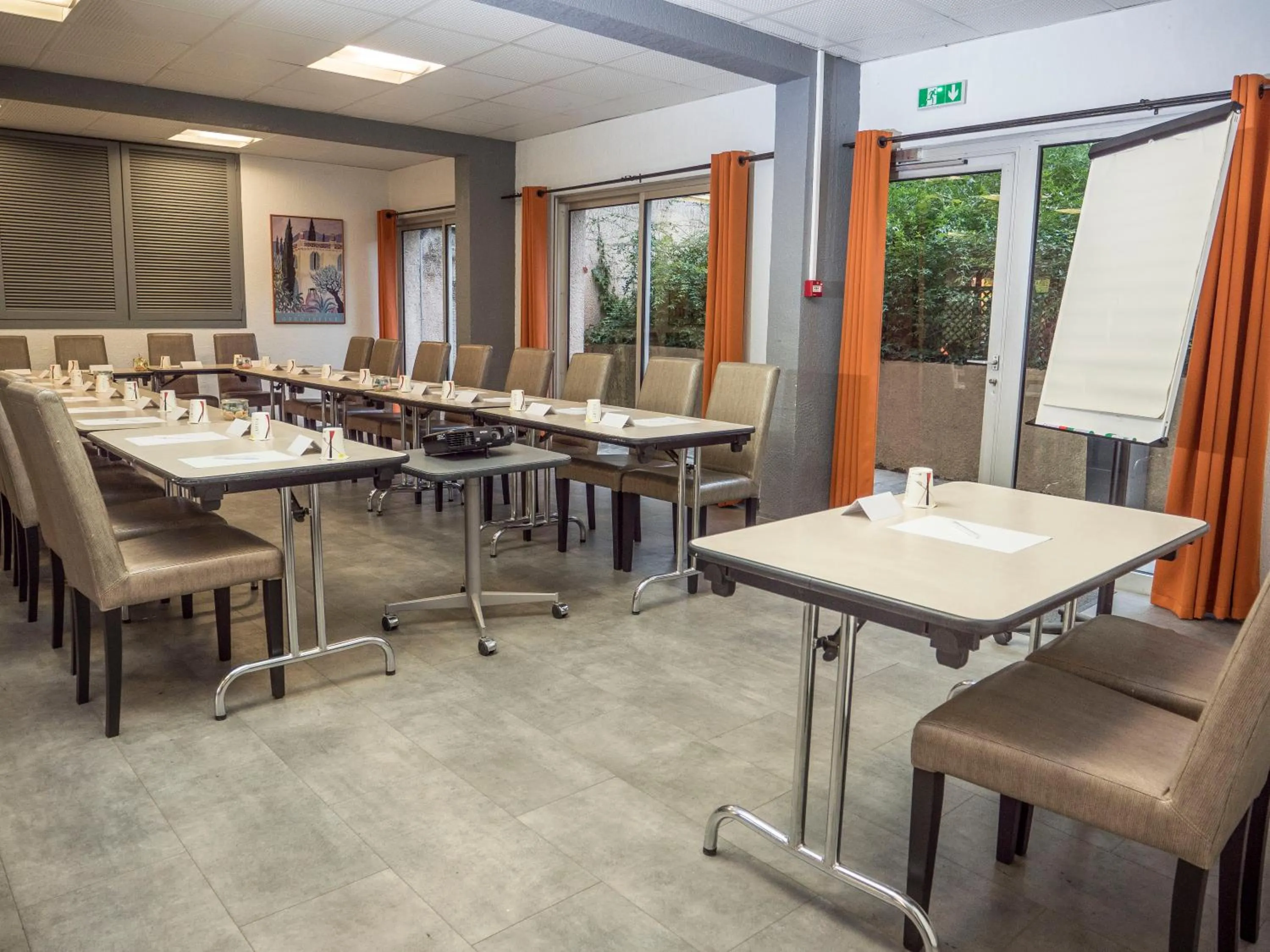 Meeting/conference room in Logis Hotel Restaurant Uzès Pont du Gard