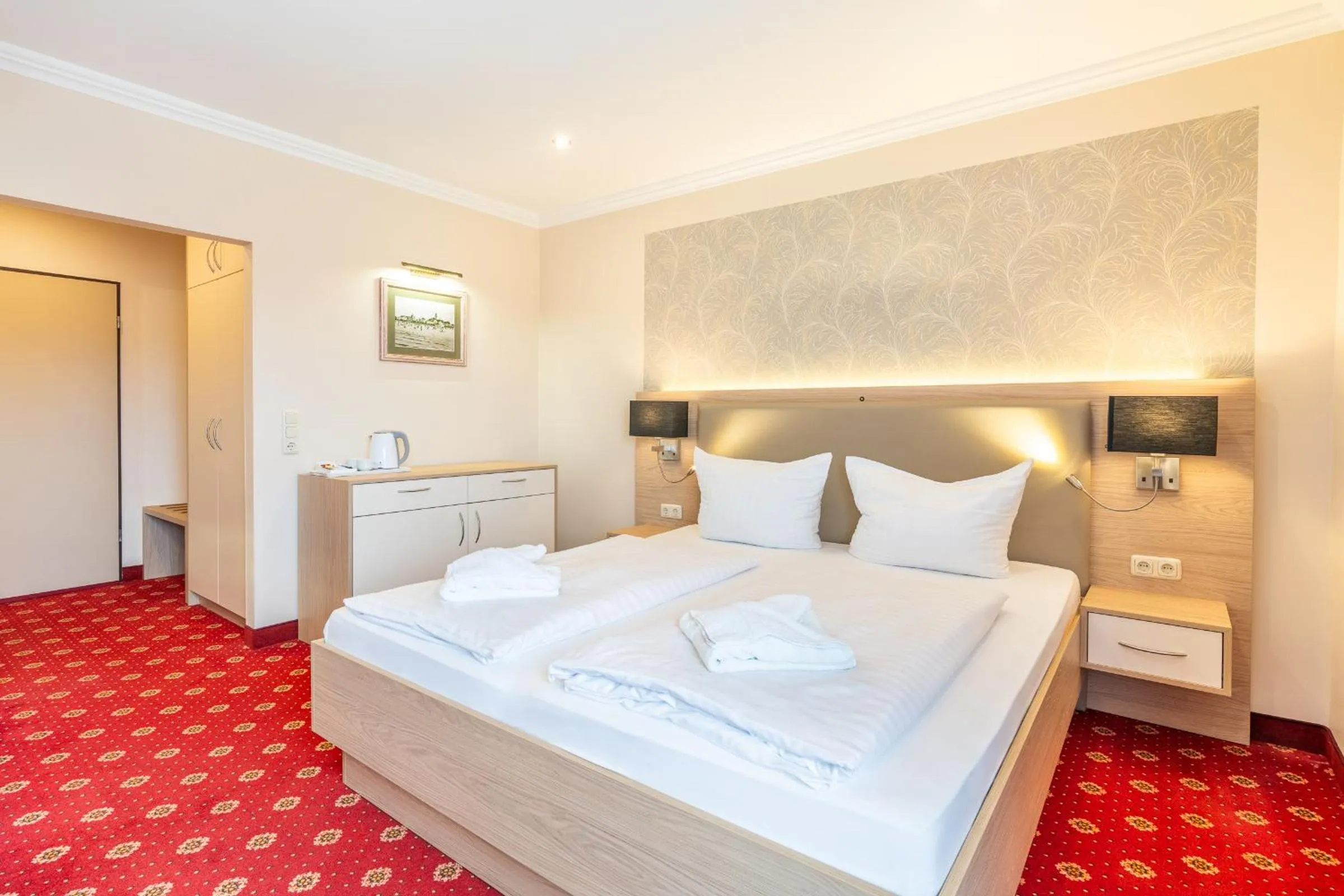 Photo of the whole room, Bed in Hotel am Gothensee