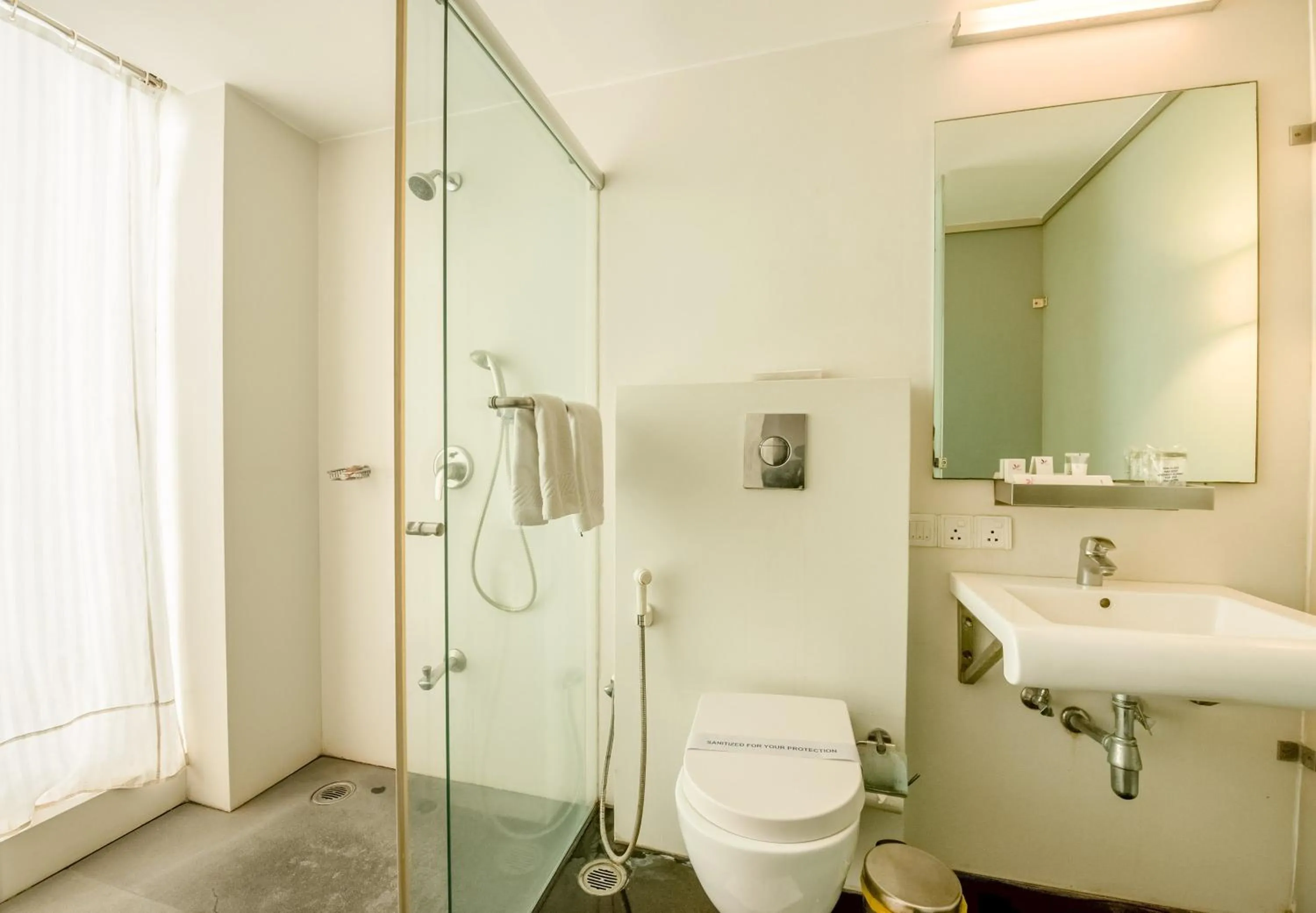 Shower in Springs Hotels and Spa