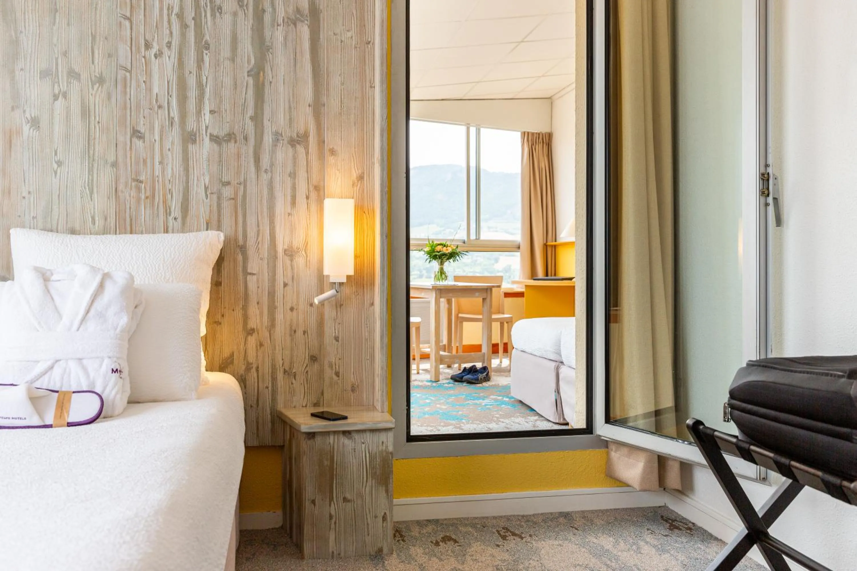 Bed in Mercure Millau