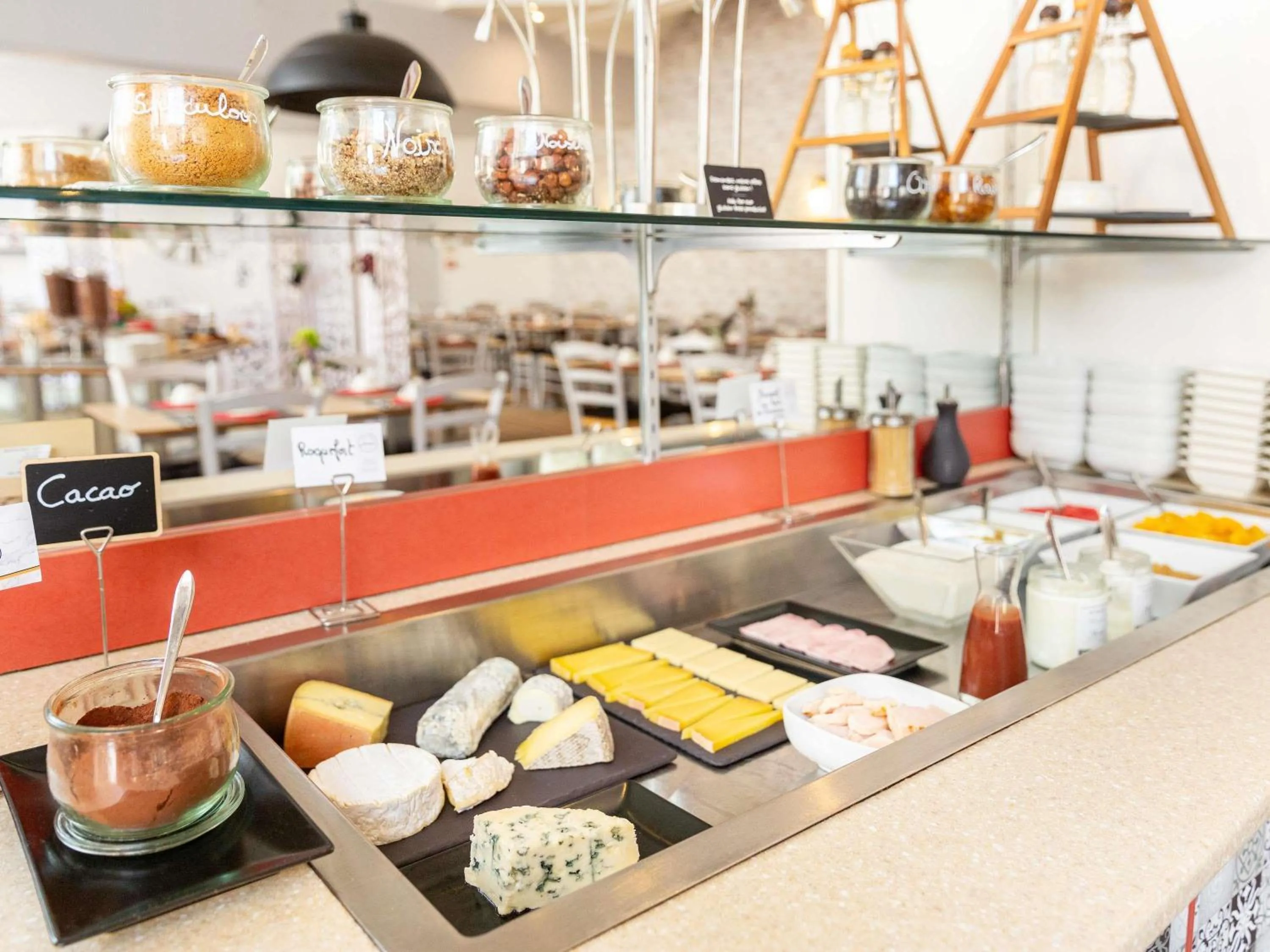 Breakfast in Mercure Millau