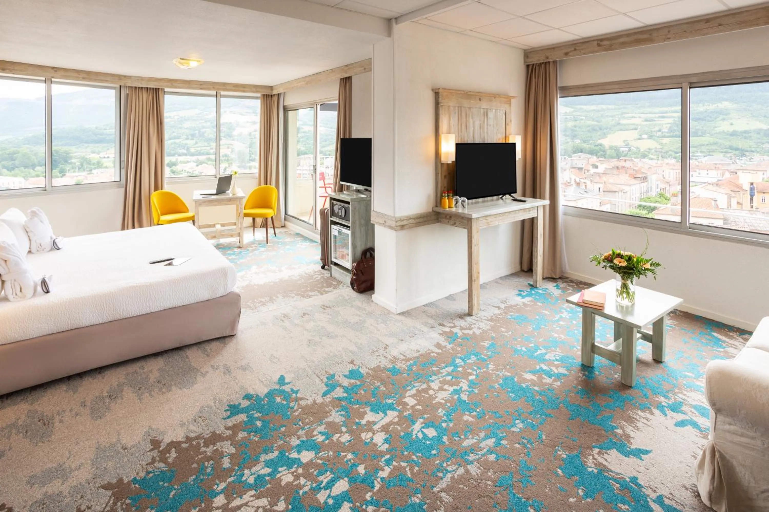 Bed in Mercure Millau