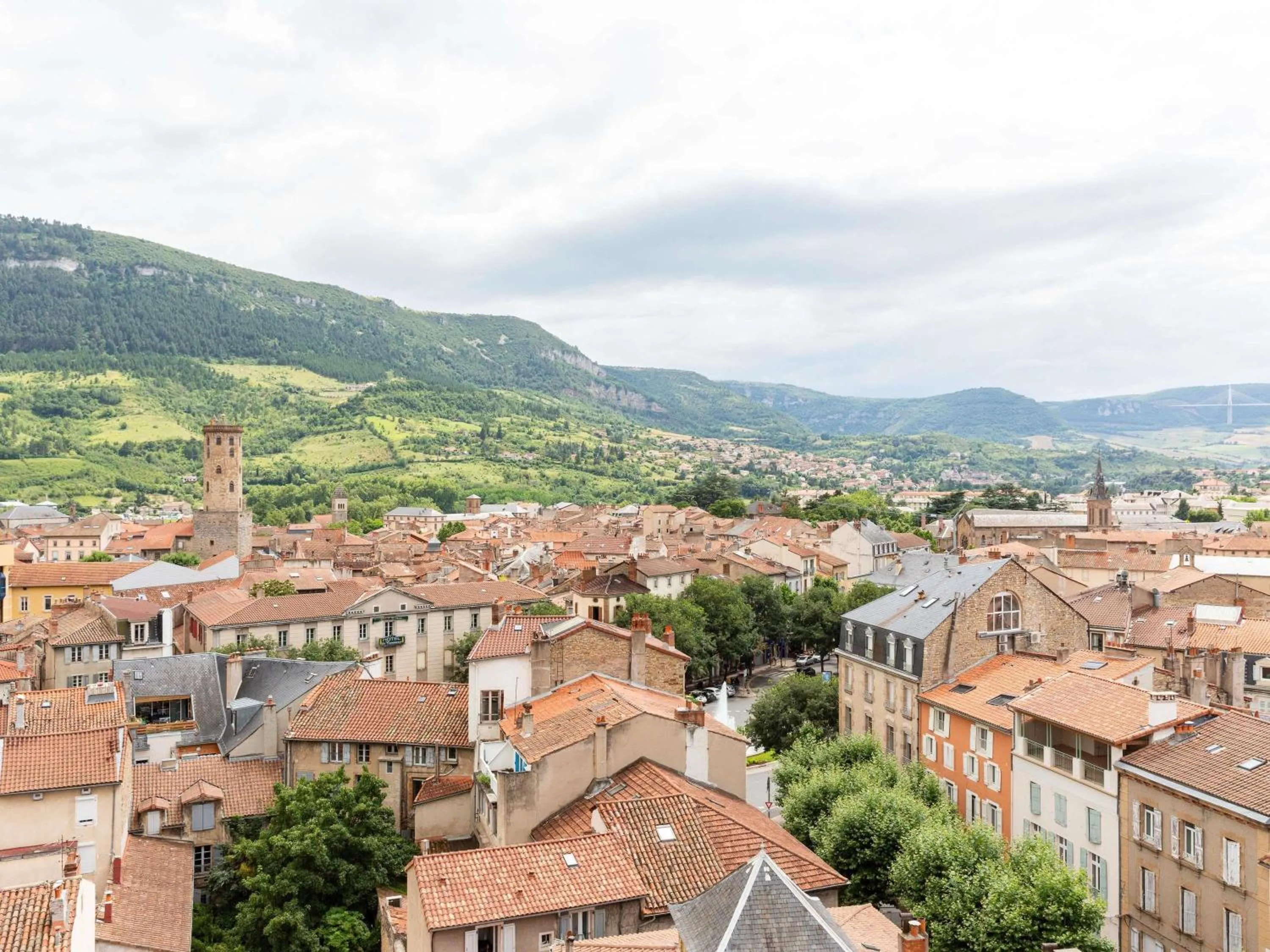 Property building in Mercure Millau