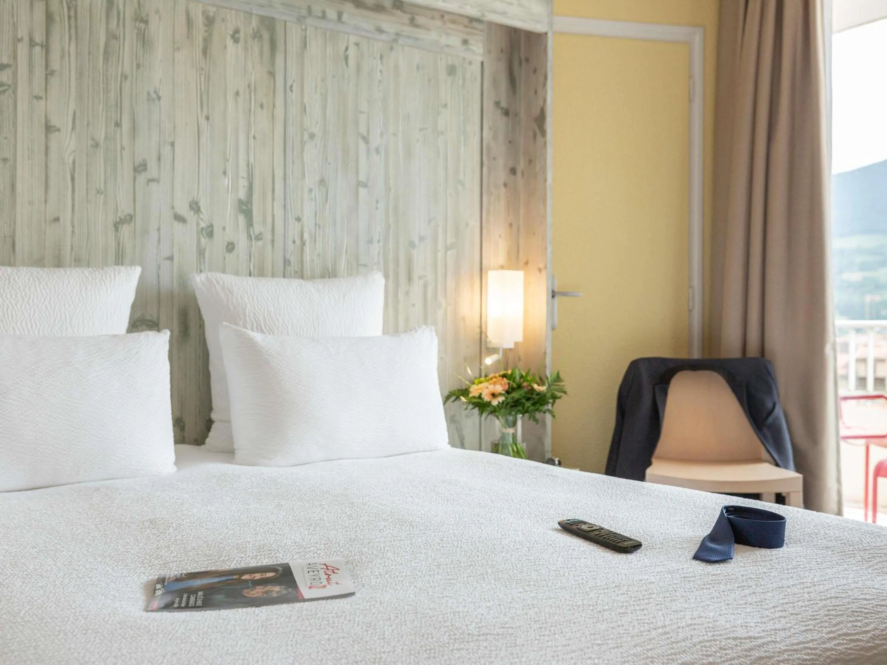 Bedroom, Bed in Mercure Millau