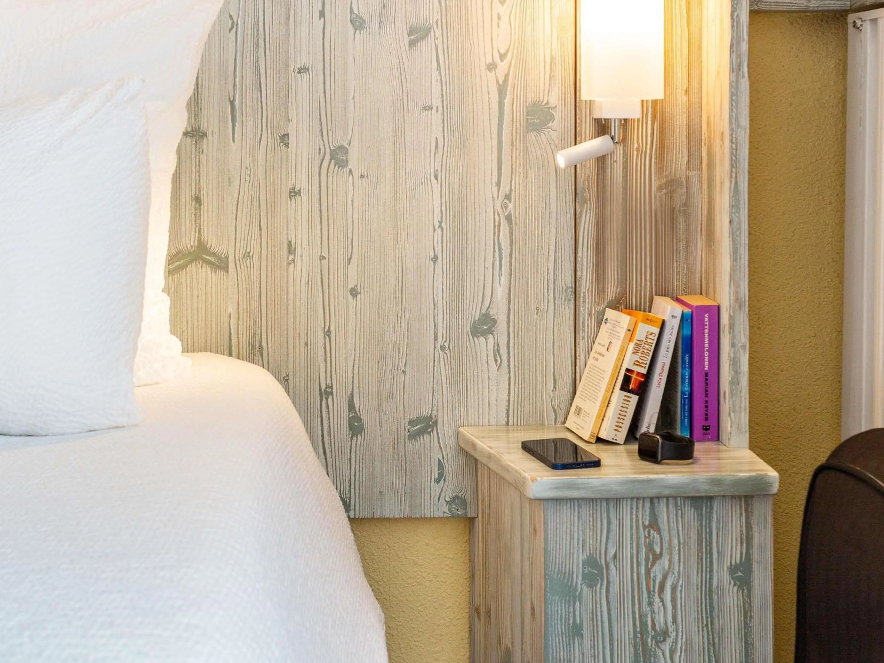 Bedroom, Bed in Mercure Millau