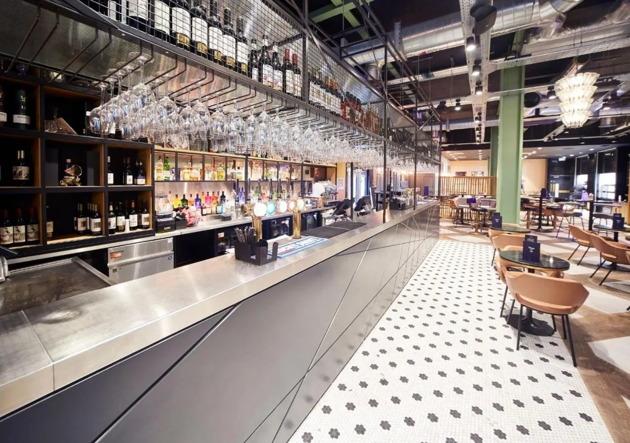 Restaurant/places to eat in voco Manchester - City Centre by IHG