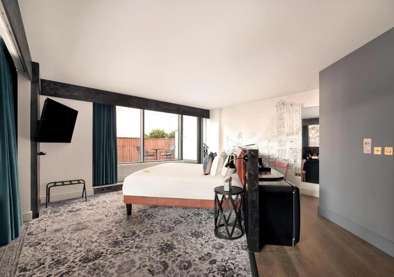Bed in voco Manchester - City Centre by IHG